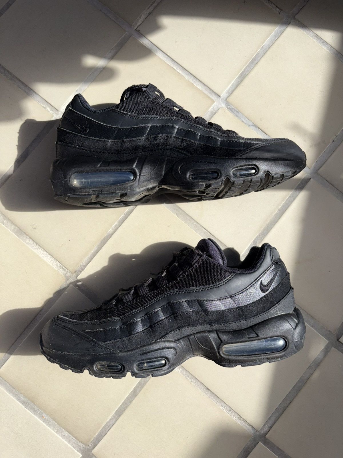 Nike Nike Air max 95 black Size US 9.5 / EU 42-43 - 2 Thumbnail