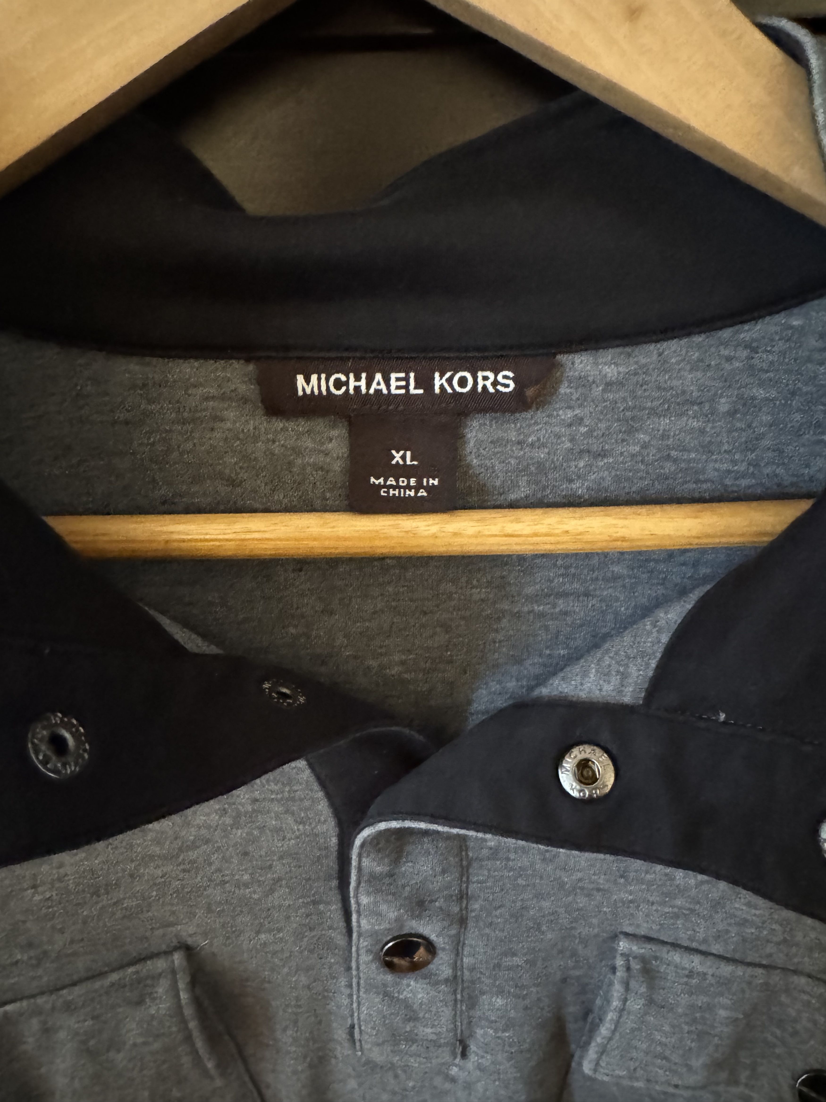 Michael Kors Michael Kors Light Grey Sweatshirt. US XL. Gently Used Size US XL / EU 56 / 4 - 1 Thumbnail
