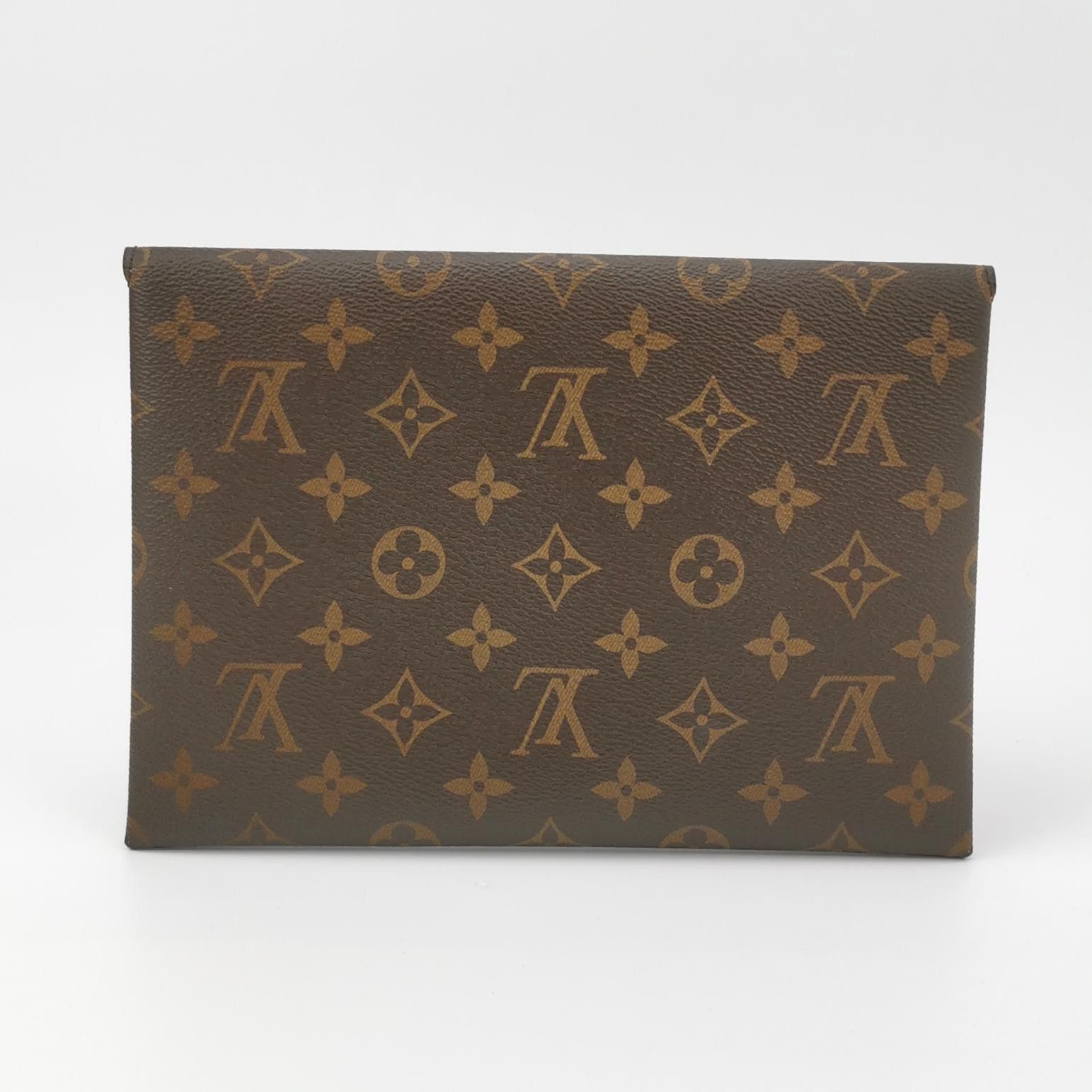 Louis Vuitton Louis Vuitton (LV) Pochette Kirigami separate small bag clu Size ONE SIZE - 2 Thumbnail