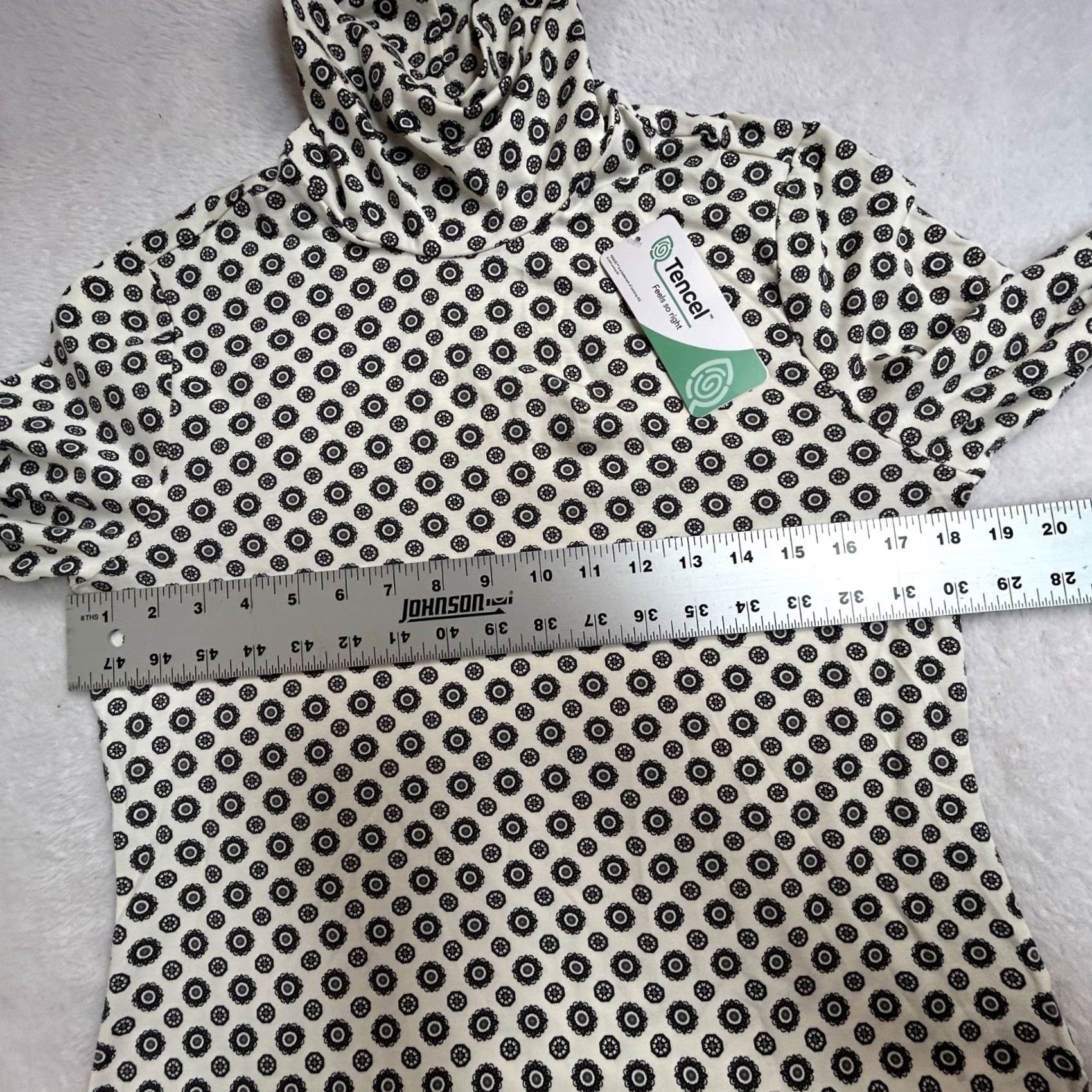 Lands' End Lands' End Womens Floral Long Sleeve Turtleneck Top Medium 10-12 Stretch New Size M / US 6-8 / IT 42-44 - 6 Thumbnail