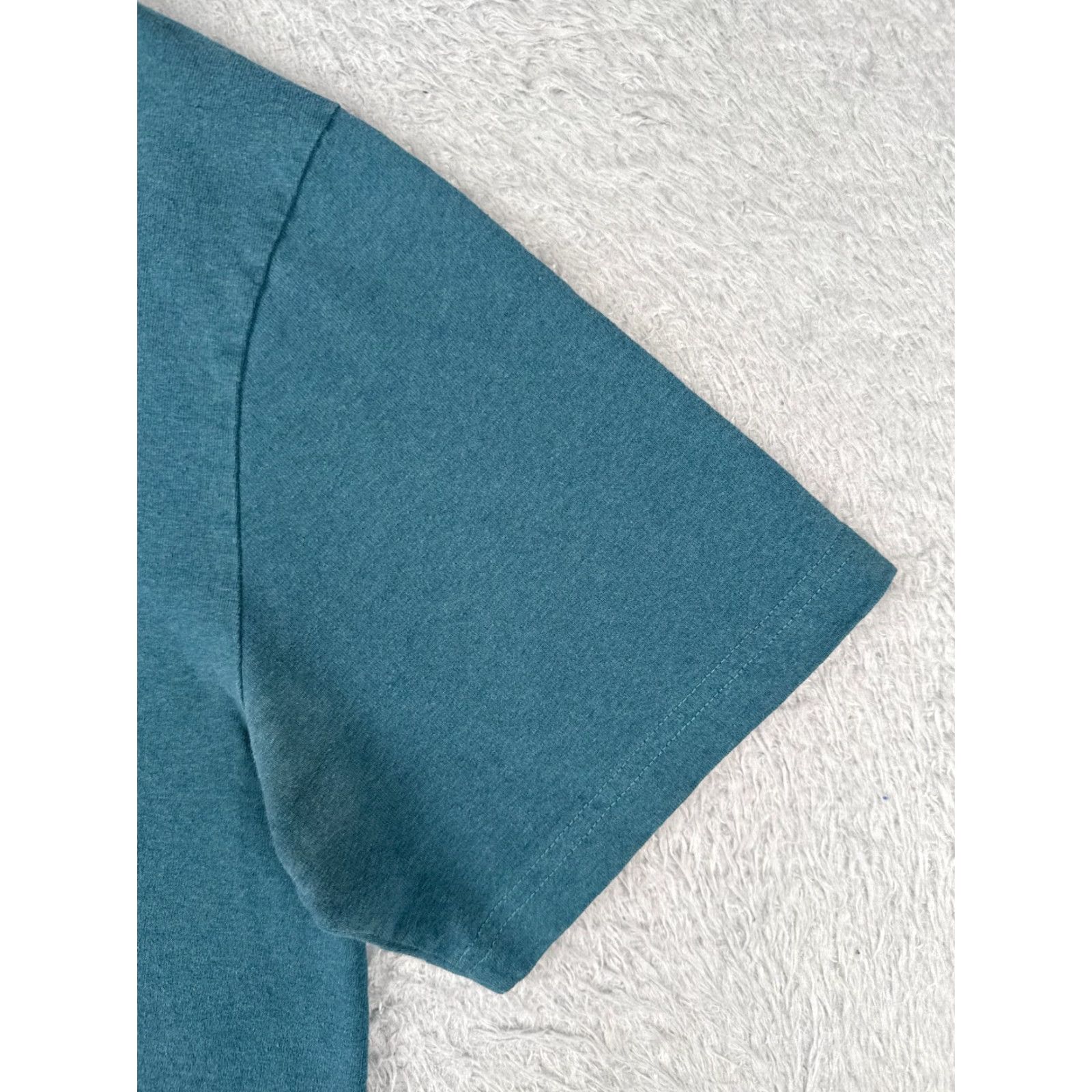 Patagonia Patagonia Shirt Men Medium Blue Responsibili-Tee Fitz Roy Logo Cotton Blend READ Shirt Mens Medium Blue Patagonia Responsibi-Tee Logo 90s? Size US M / EU 48-50 / 2 - 2 Thumbnail