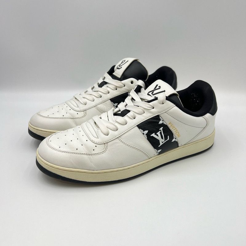 Louis Vuitton Louis Vuitton Rivoli Low-top Fashion Sneakers for Men 0079 Size US 8 / EU 41 - 1 Thumbnail