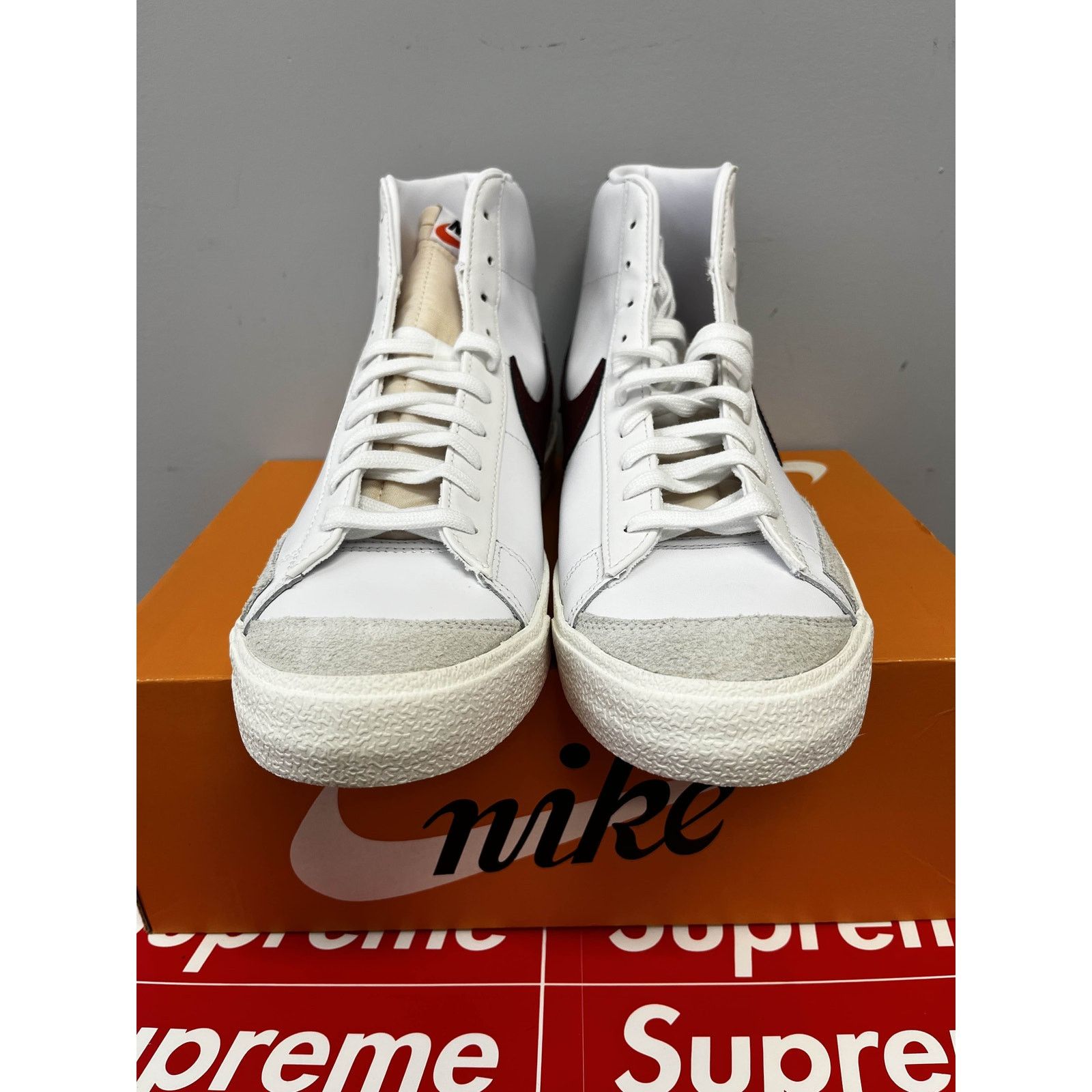 Nike Nike Blazer Mid 77 White Team Red Size 8 BRAND NEW SHIPS NOW Size US 8 / EU 41 - 2 Thumbnail