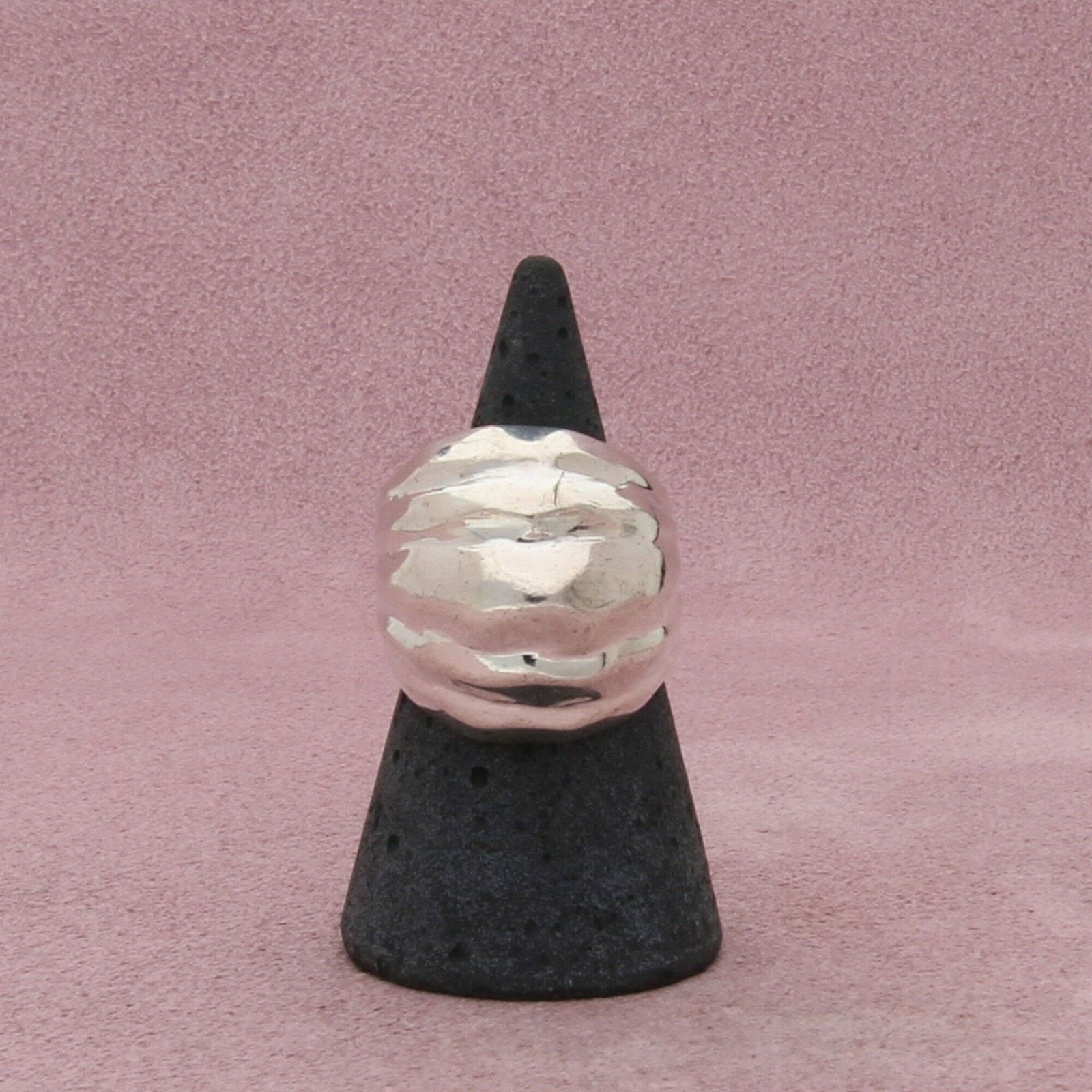 Sterling Silver sterling silver vintage hammered dome ring size 6.75 Size ONE SIZE - 3 Thumbnail