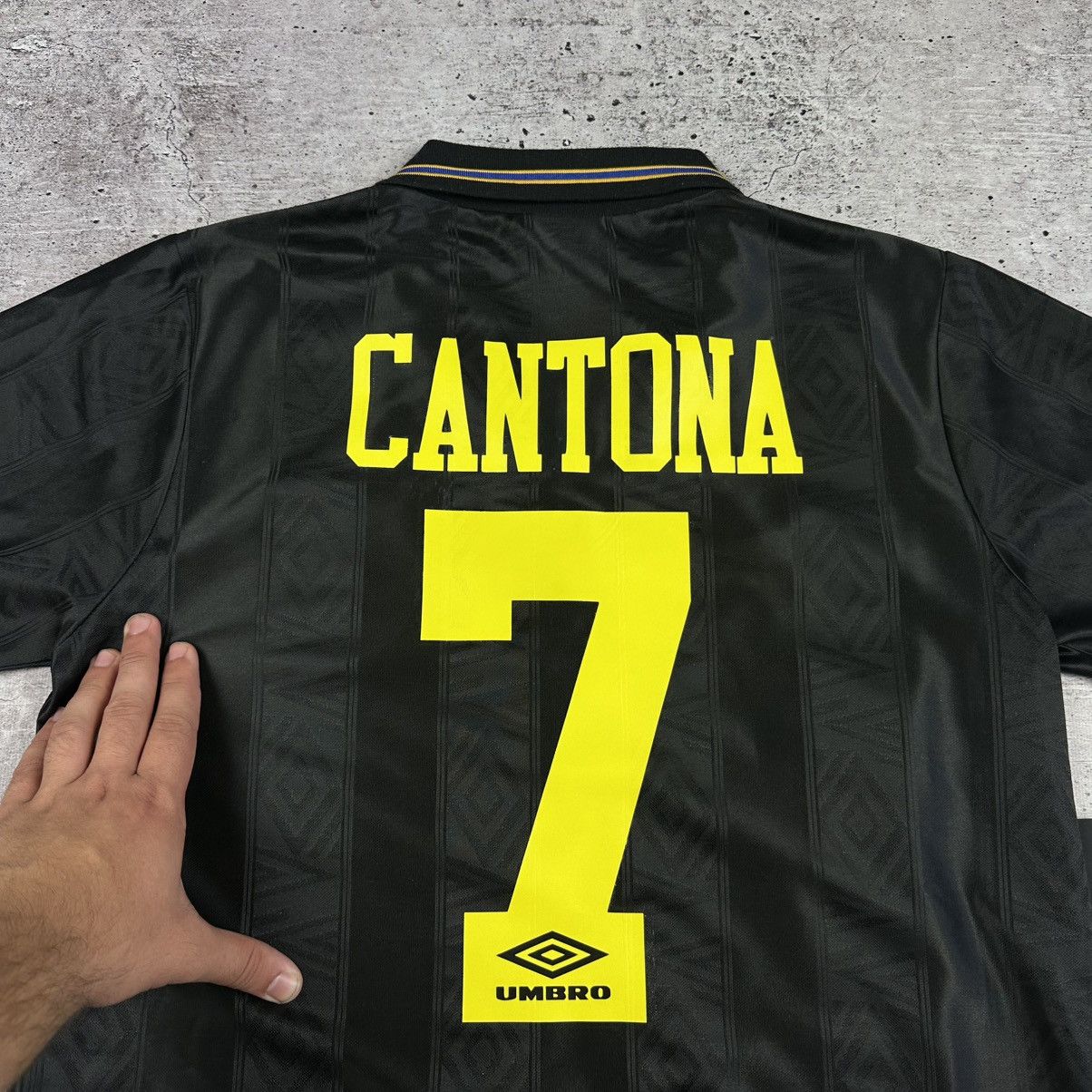 Umbro 1993/94 Umbro Manchester United Eric Cantona Soccer Jersey Size US M / EU 48-50 / 2 - 22 Thumbnail