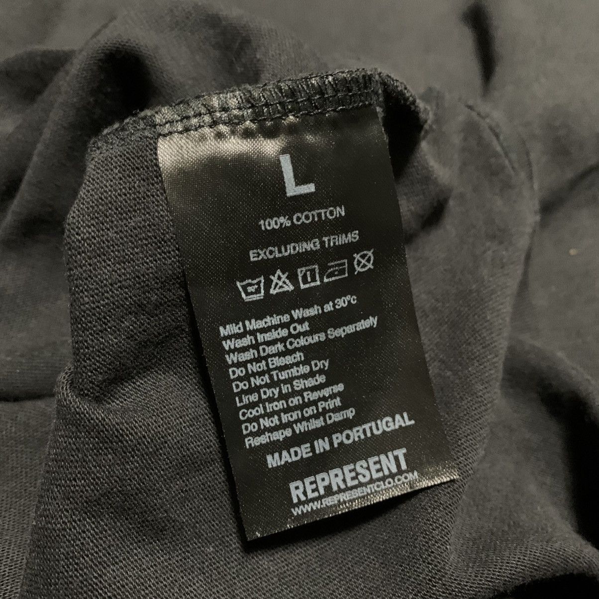Represent Clo. Represent Large Double Distilled Jet Black Tee Size US L / EU 52-54 / 3 - 6 Thumbnail