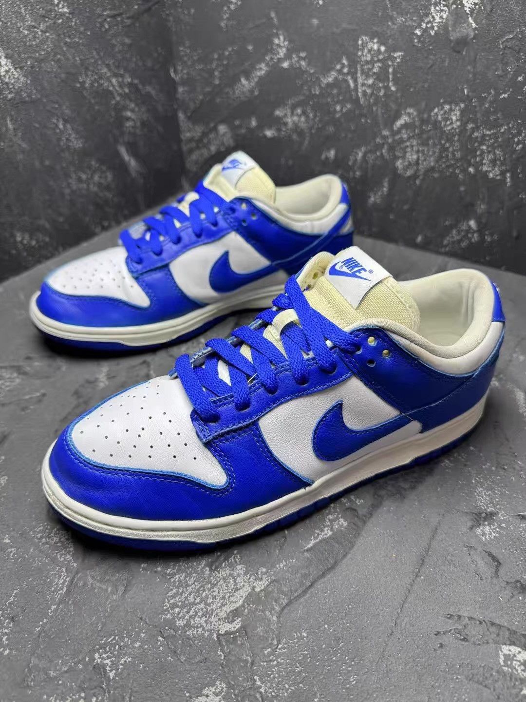 Nike Nike Dunk Kentucky White & Blue Q10 Size US 7.5 / EU 40-41 - 1 Thumbnail