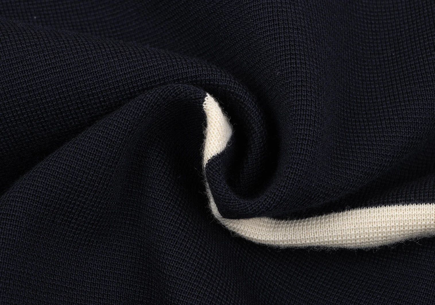 Yohji Yamamoto Yohji Yamamoto Bi-Color Line High Neck Knit Size US M / EU 48-50 / 2 - 17 Thumbnail