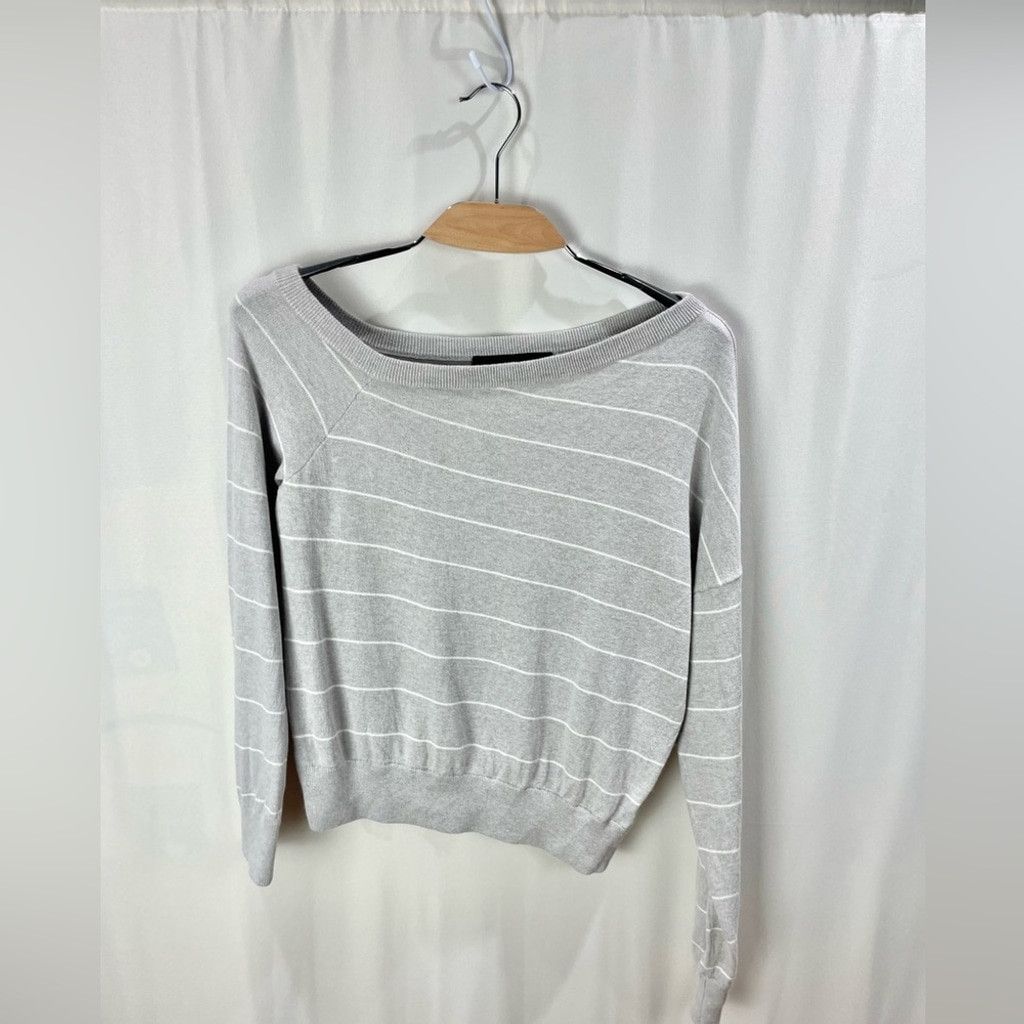 360Cashmere NEW 360 Cashmere Diane Off The Shoulder Sweater Size S Size S / US 4 / IT 40 - 3 Thumbnail