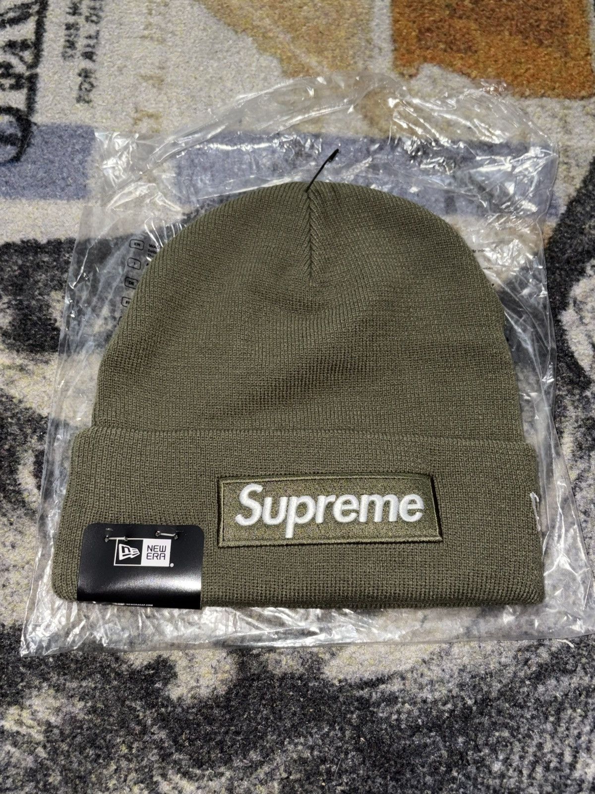 New Era × Supreme Supreme New Era Box Logo Beanie Olive Size ONE SIZE - 1 Thumbnail