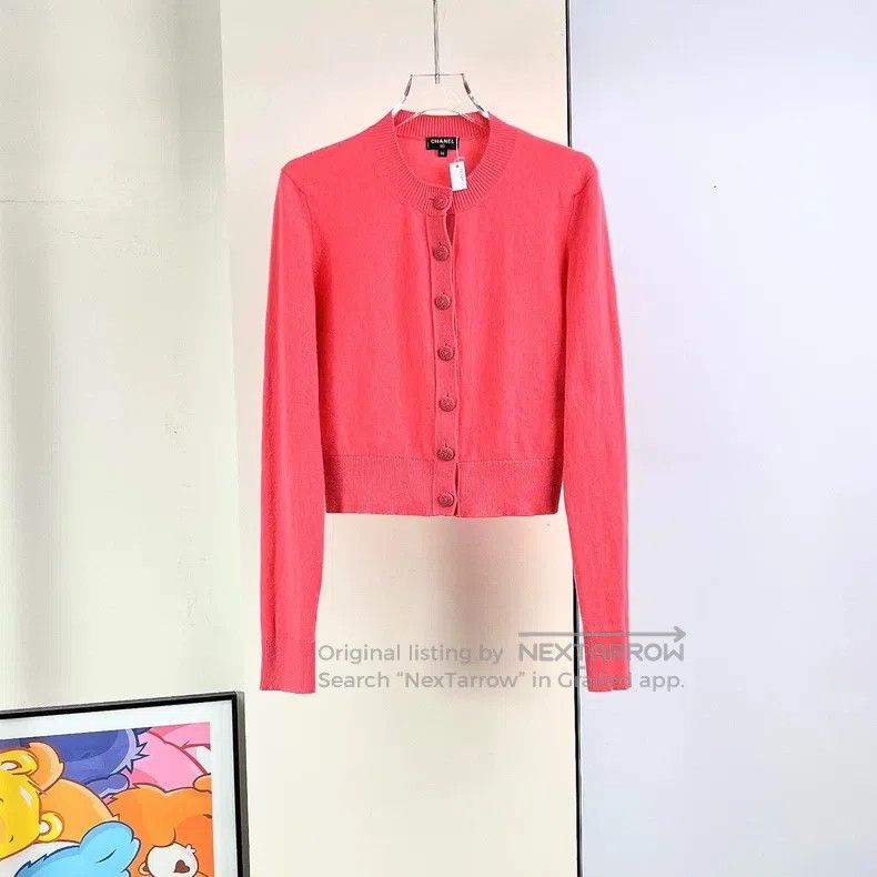 Chanel Chanel Rose-coloured knitted cardigan coat Size XS / US 0-2 / IT 36-38 - 1 Thumbnail