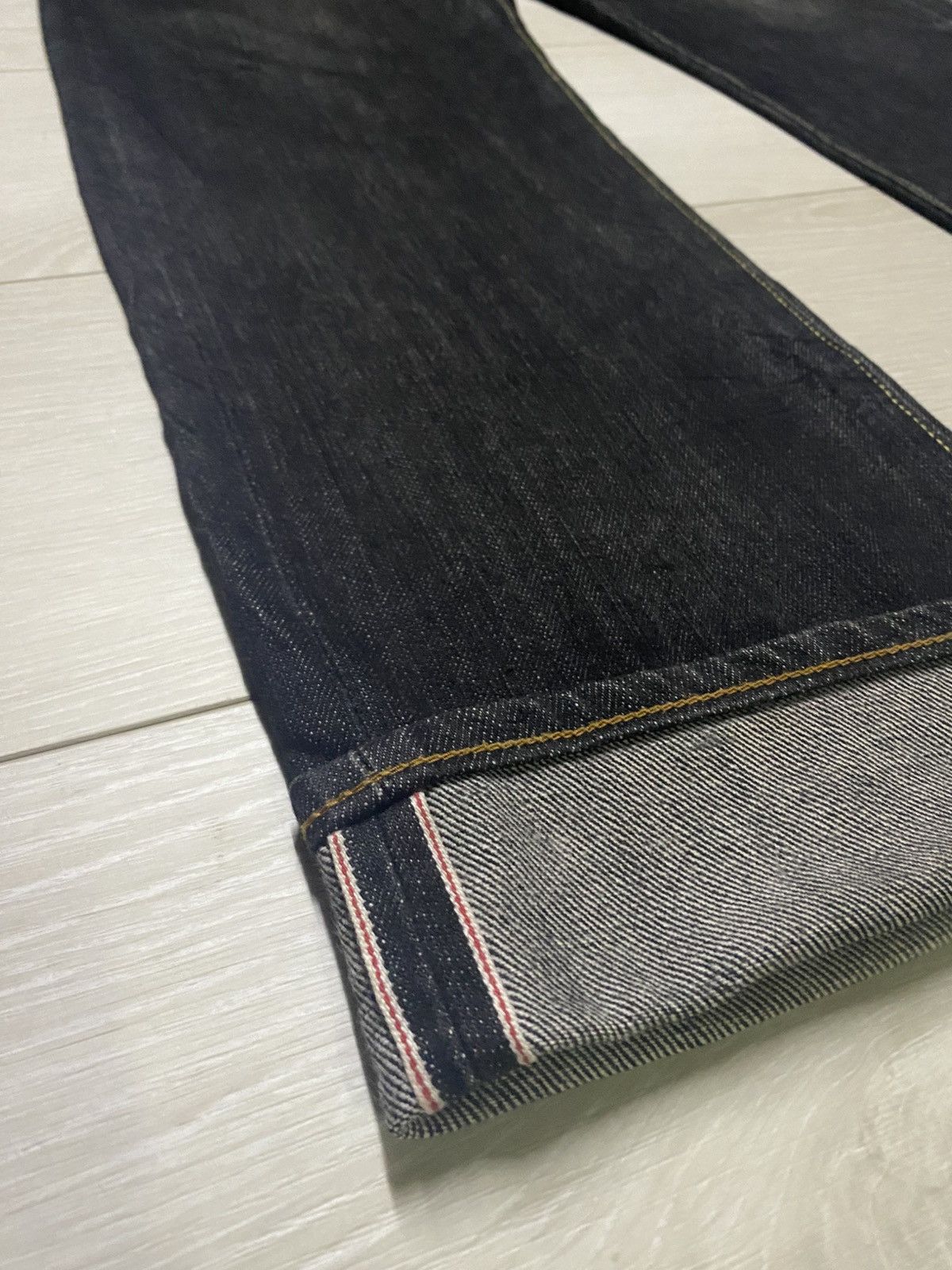 Undercover × Uniqlo Vintage Uniqlo Black Denim Selvedge Distressed Loose Jeans Size US 39 - 13 Thumbnail