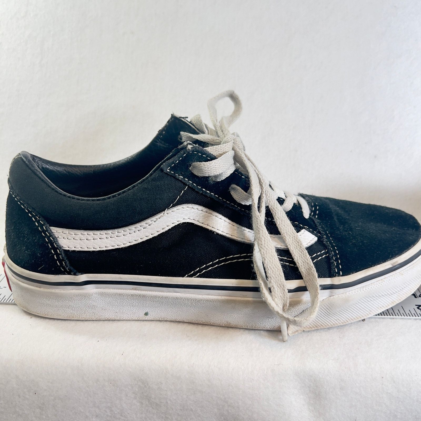 Vans Van's Off The Wall Sneakers Midrise Suede w/ Leather Trim Size US 6 / EU 39 - 2 Thumbnail