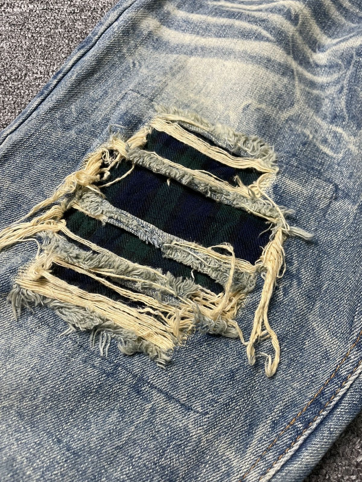 Vintage Japanese Brand Distressed Denim Ripped Jeans (67) Size US 32 / EU 48 - 13 Thumbnail