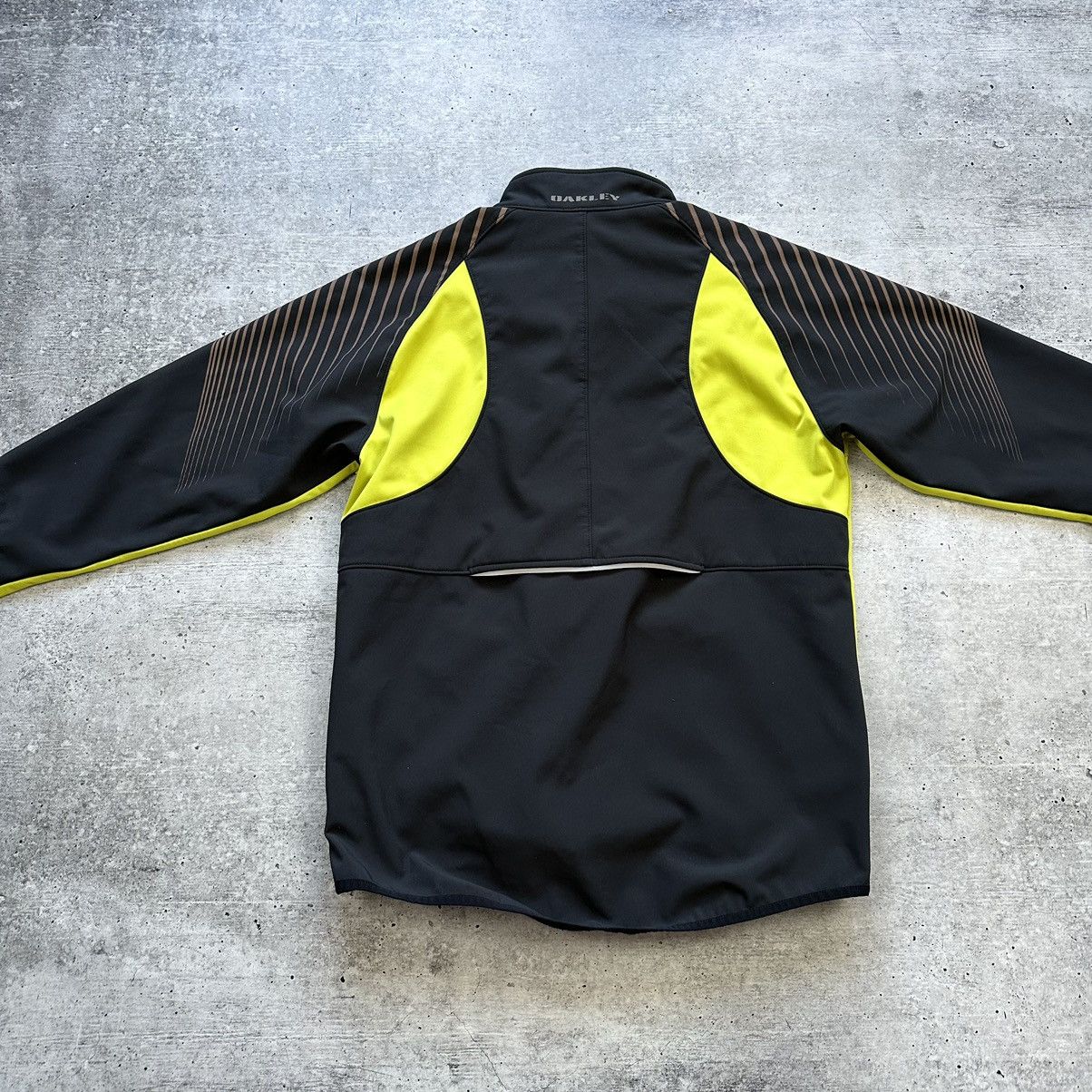Oakley Oakley Running Zip Jacket Reflective Black Yellow Men’s Size US L / EU 52-54 / 3 - 16 Thumbnail