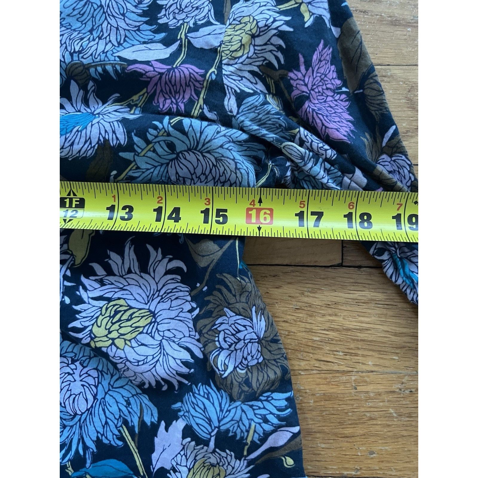 & Other Stories Talbots FEMININE FLORAL Top Blouse Size XS A001852 Size XS / US 0-2 / IT 36-38 - 8 Thumbnail