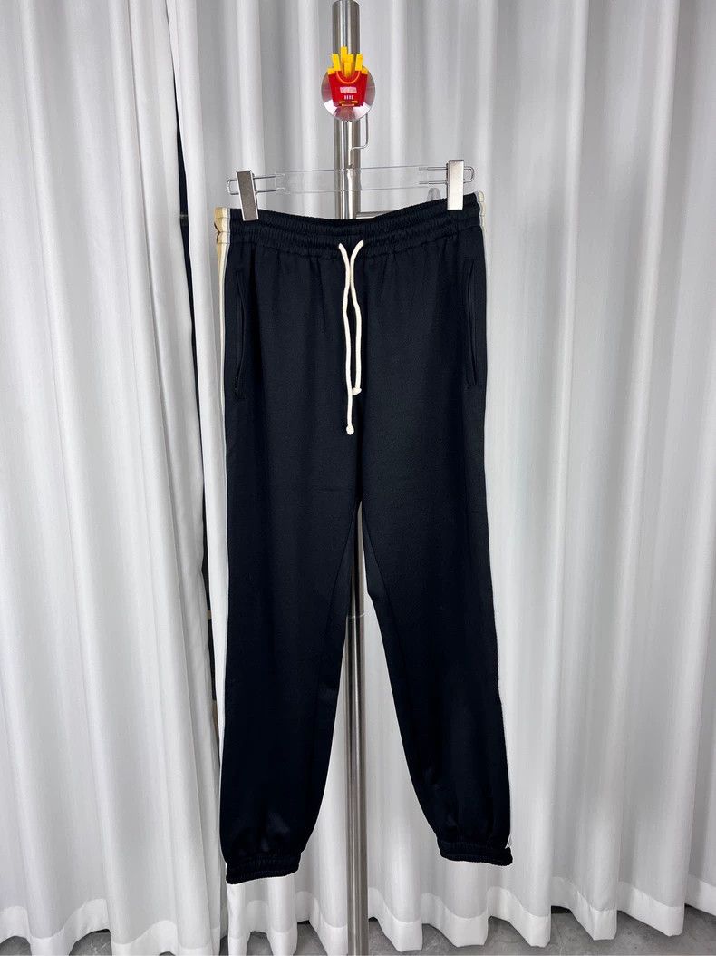 Gucci Gucci Size S 3M reflective string label Gucci sweatpants s Size US 26 / EU 42 - 2 Thumbnail