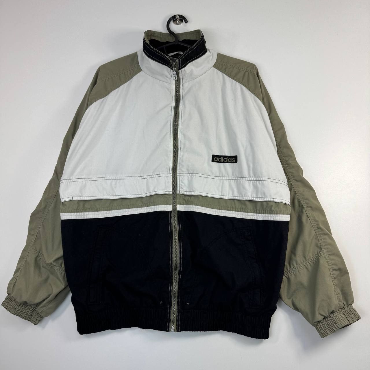 Adidas Adidas Vintage Windbreaker Track Jacket Mens Size M Size US M / EU 48-50 / 2 - 1 Thumbnail