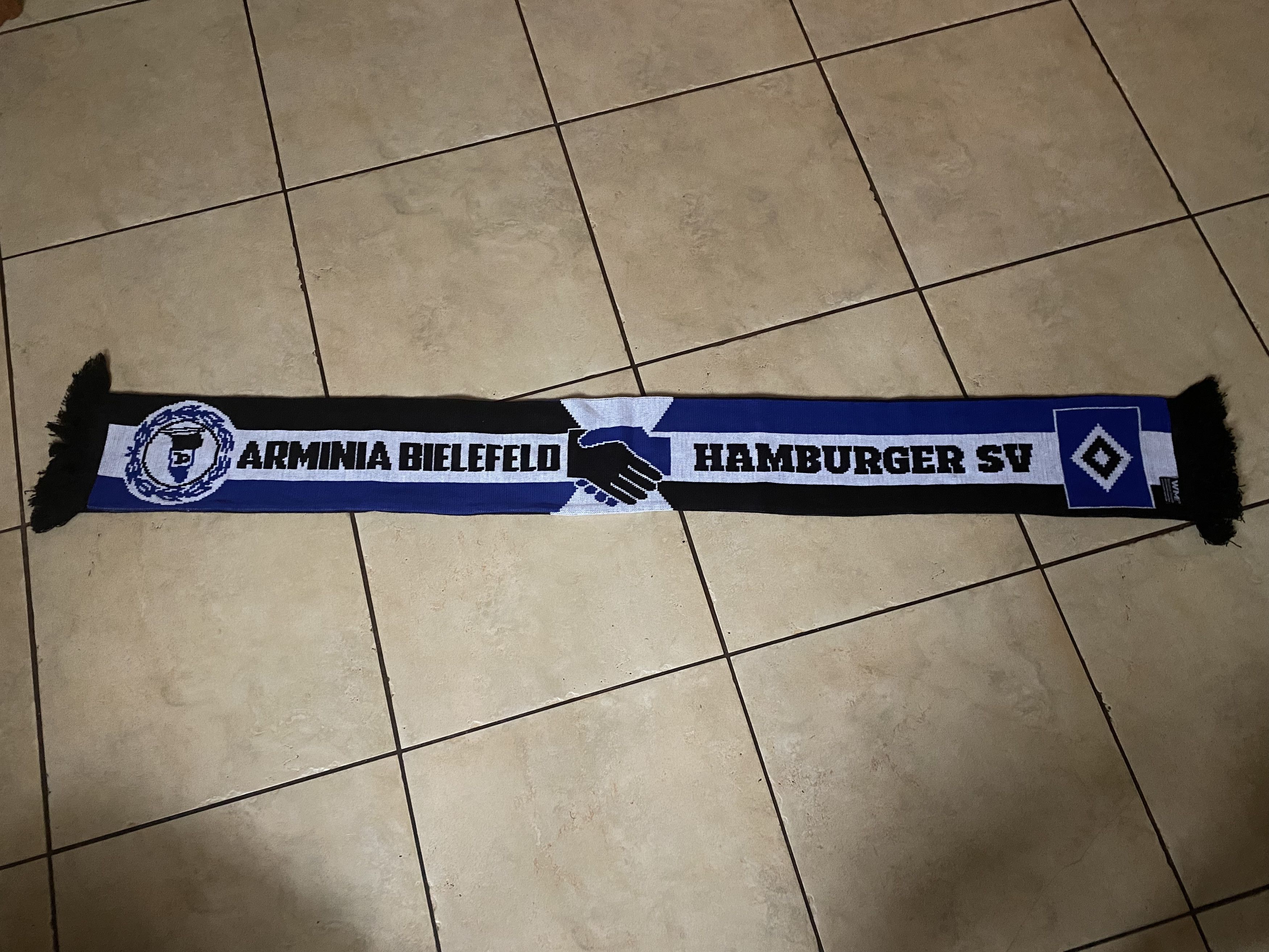 Other Football scarv Unique HSV HAMBURG & ARMINIA Size ONE SIZE - 5 Thumbnail
