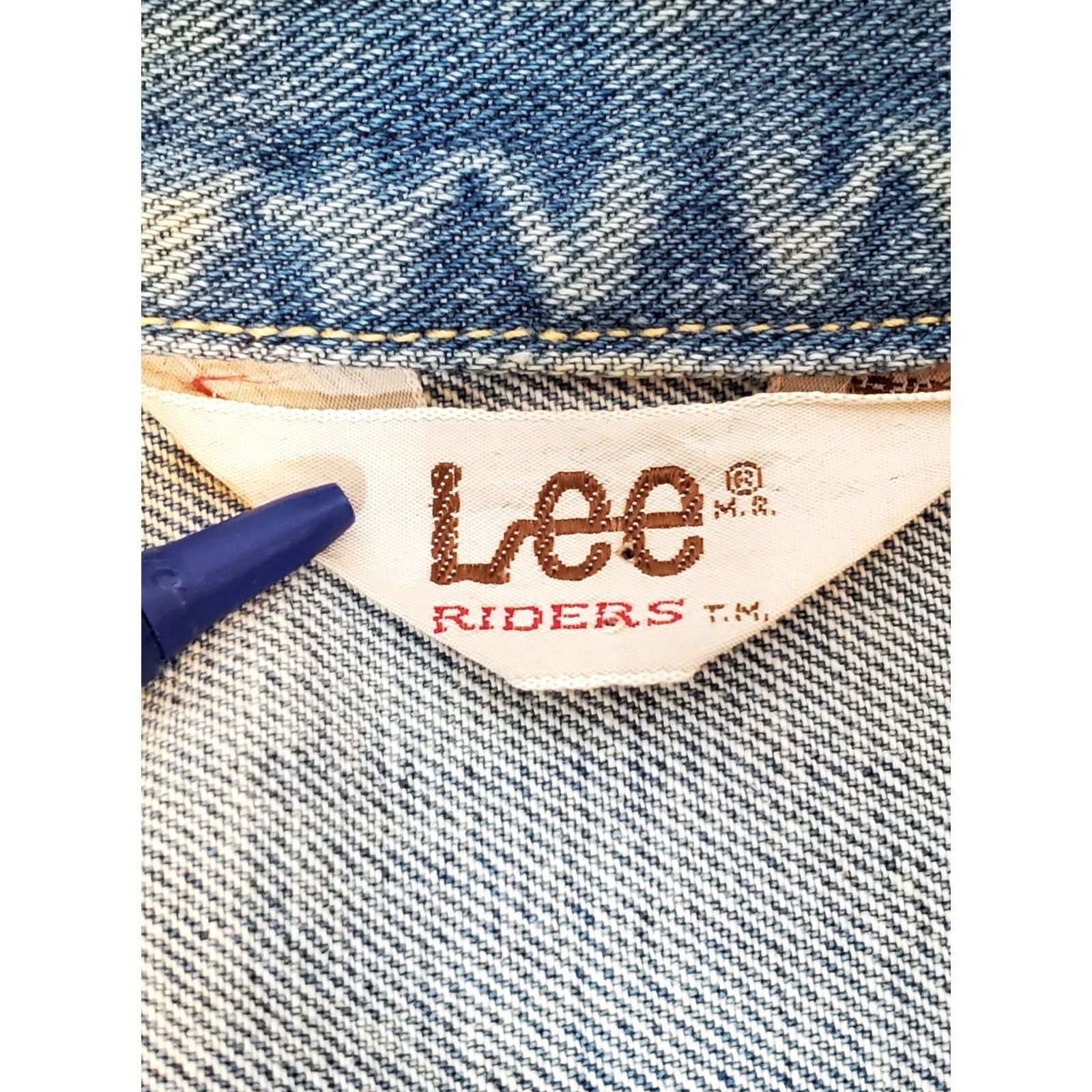 Lee VINTAGE Lee Riders White Label Denim Jacket Long Point Collar Women's S* Jeans Jacket Western 1970s Rugged USA Mens Womens Girls Size S / US 4 / IT 40 - 6 Thumbnail