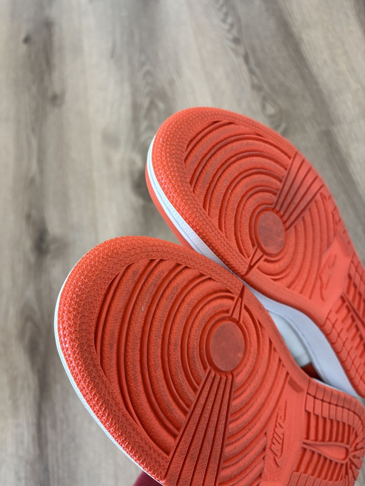 Jordan Brand × Nike Jordan 1 low OG Starfish Orange 2021 Size US 9 / EU 42 - 8 Thumbnail