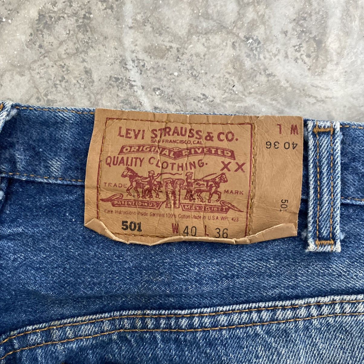 Levi's Size 39x30 Vintage 1993 Levis 501 Faded Blue Denim Jeans Size US 39 - 15 Thumbnail