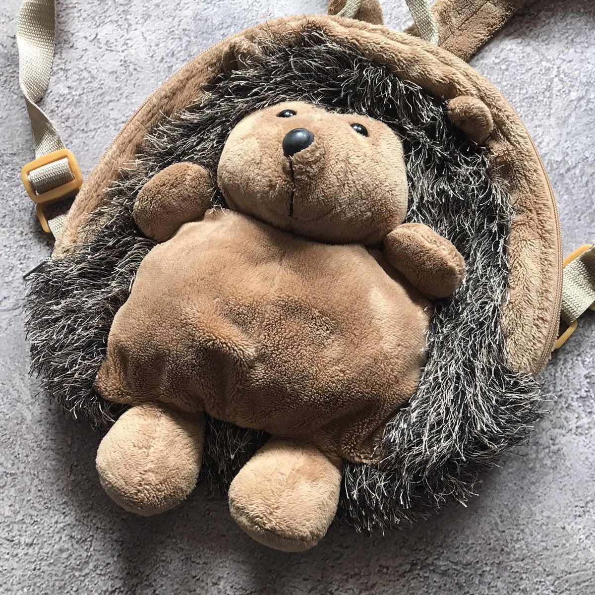 Vintage Vintage Y2K Hedgehog Plush Backpack Toy Streetwear Slim OS Size ONE SIZE - 3 Thumbnail