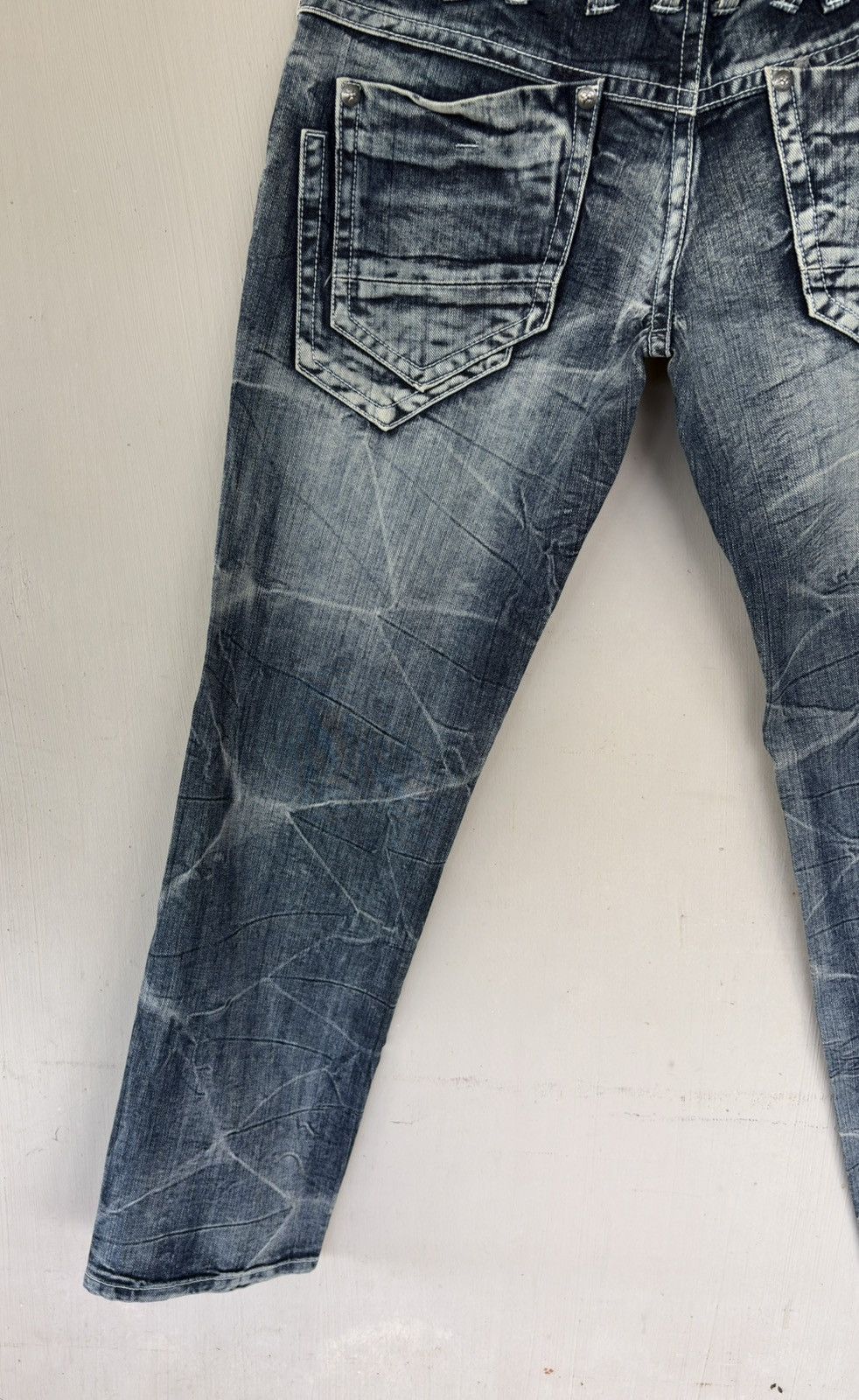 Japanese Brand Floral Cross Streetwear Double Waist Distressed Denim Size US 34 / EU 50 - 10 Thumbnail