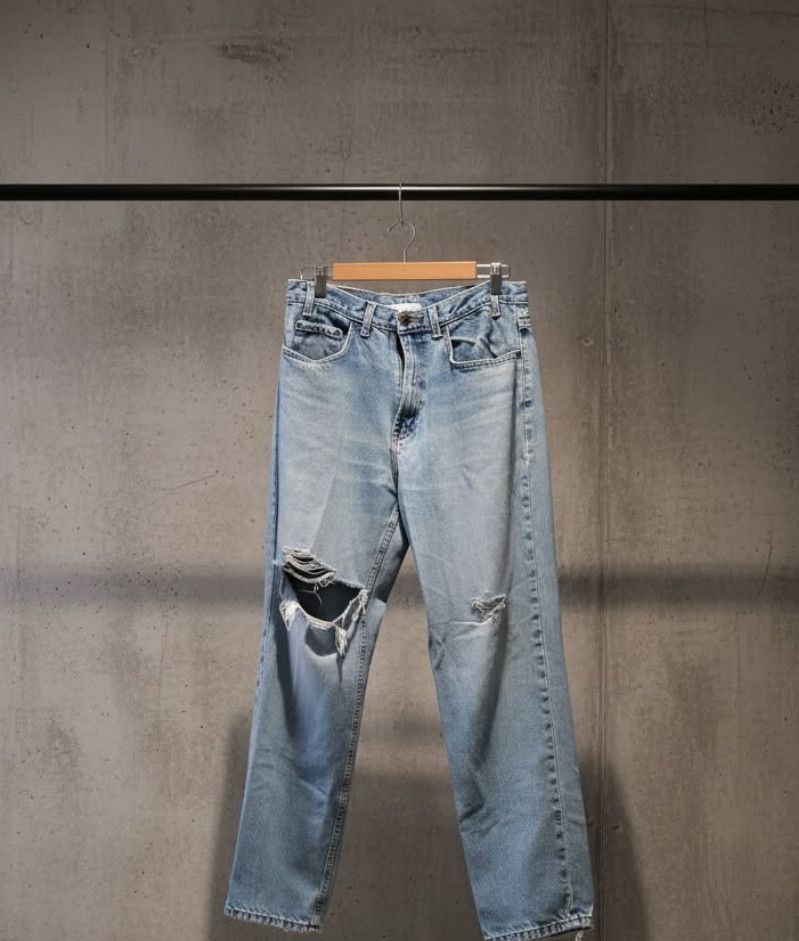 34 x 32 distressed denim jeans