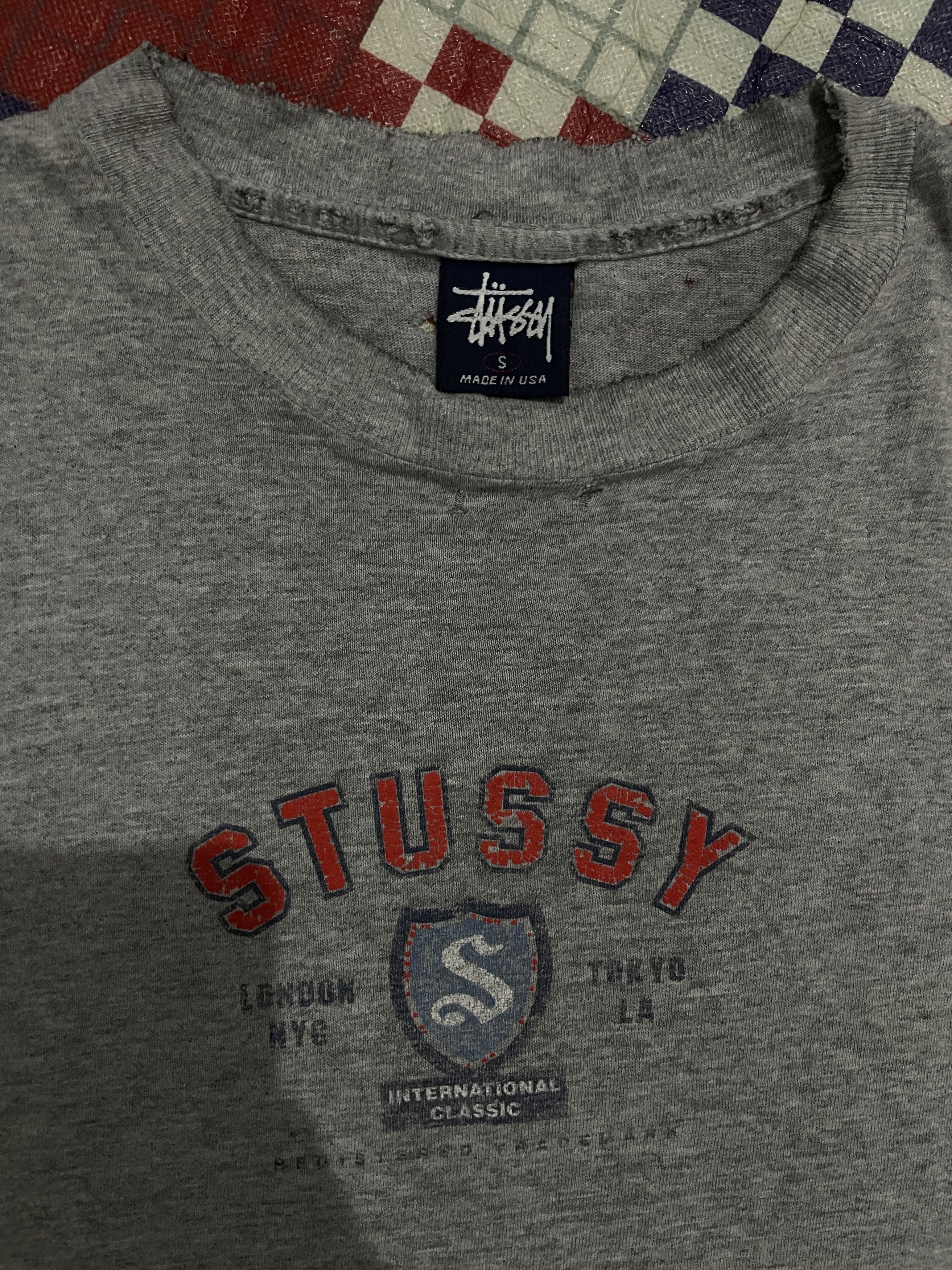 Stussy Vintage 90s Stüssy International Classic Crest Logo T-Shirt Size US S / EU 44-46 / 1 - 2 Thumbnail