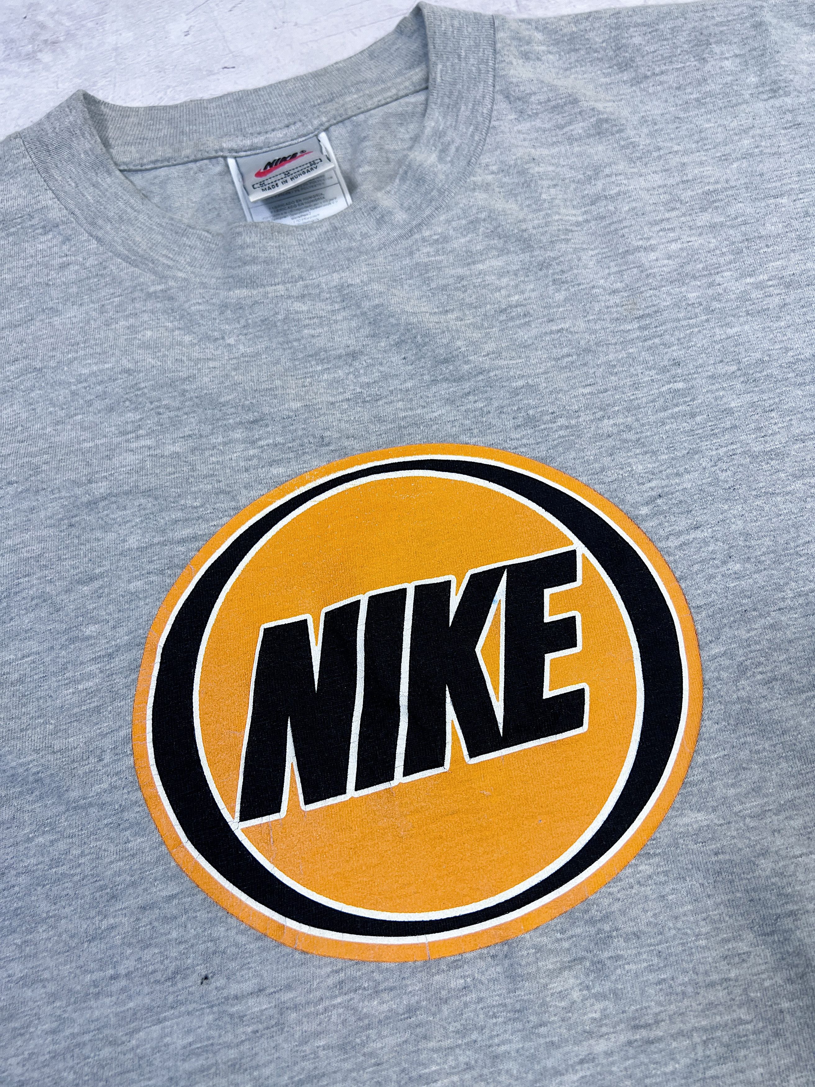 Nike × Vintage Vintage Nike T-Shirt Basketball Big Swoosh Logo Size US M / EU 48-50 / 2 - 5 Thumbnail