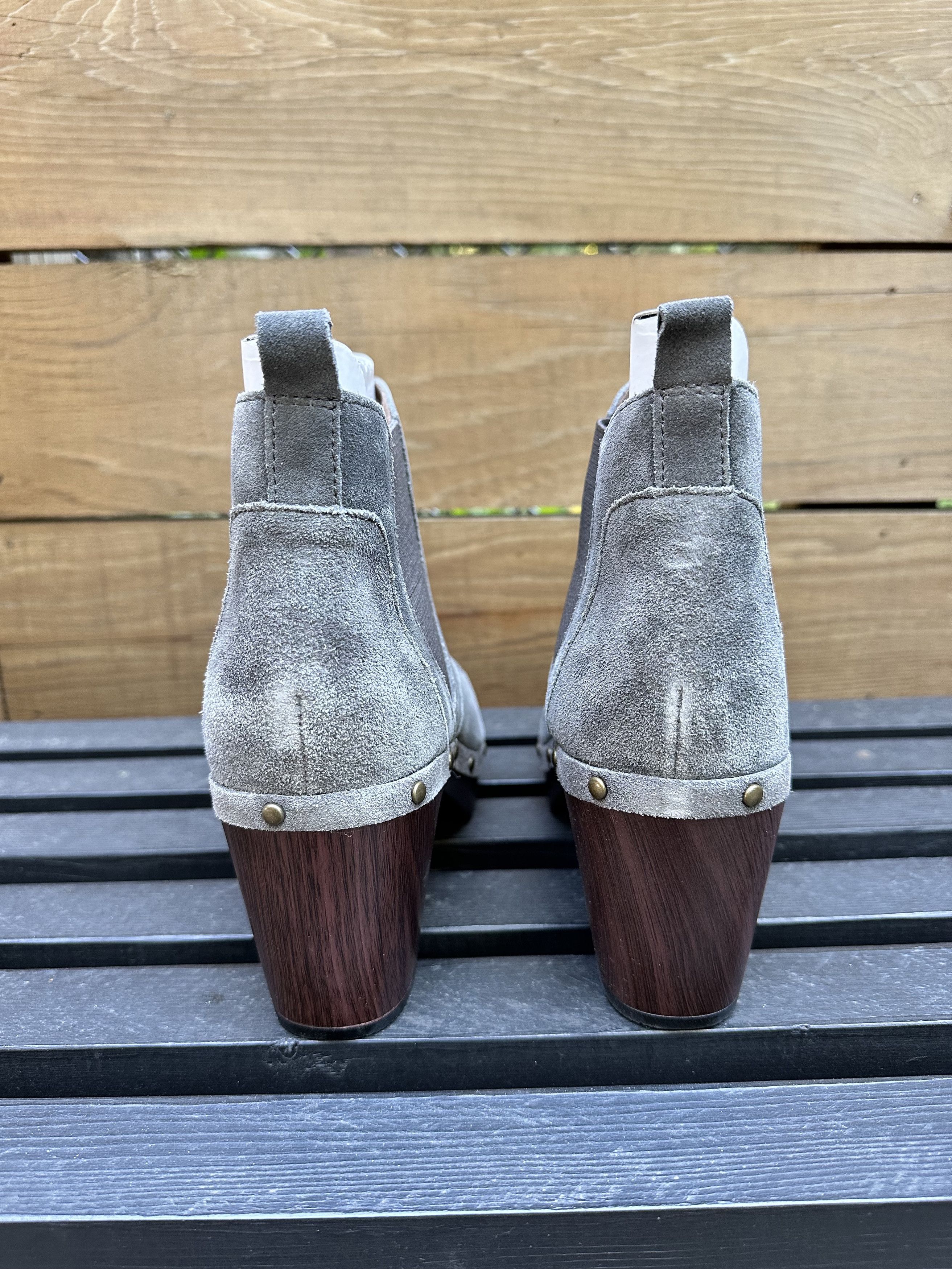 Clarks Clarks Soft Suede Slip-On Boots Size US 8.5 / IT 38.5 - 5 Thumbnail