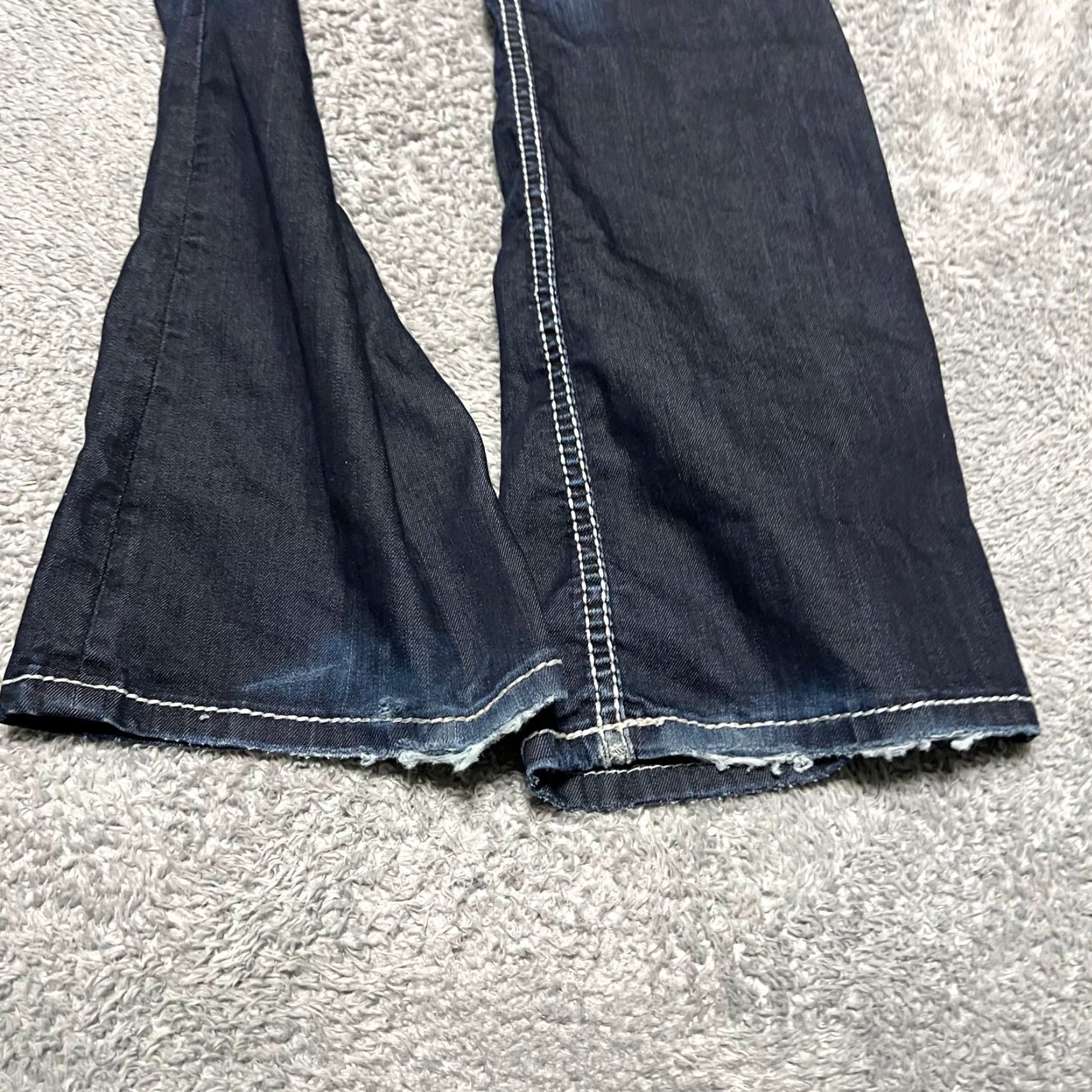 Silver Jeans Co. Silver Jeans Womens 28 x32 Suki Bootcut Western Contrast Stitch Blue Denim Womens Bootscut? Size 28" / US 6 / IT 42 - 3 Thumbnail