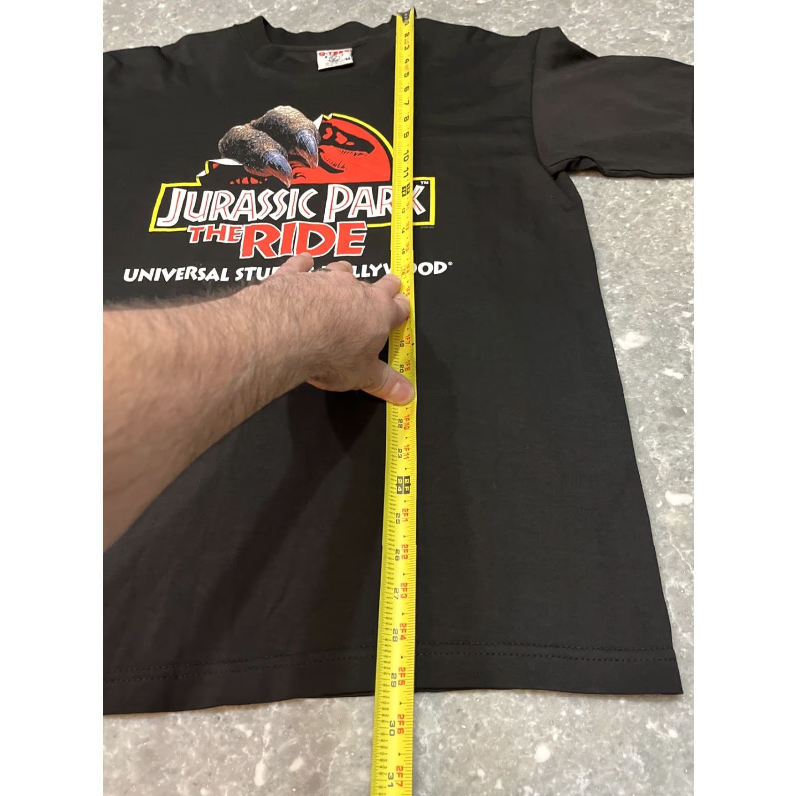 Vintage VINTAGE Jurassic Park The Ride T Shirt Universal Studios Q Tees 90s Black L Men Jeans? Size US L / EU 52-54 / 3 - 5 Thumbnail