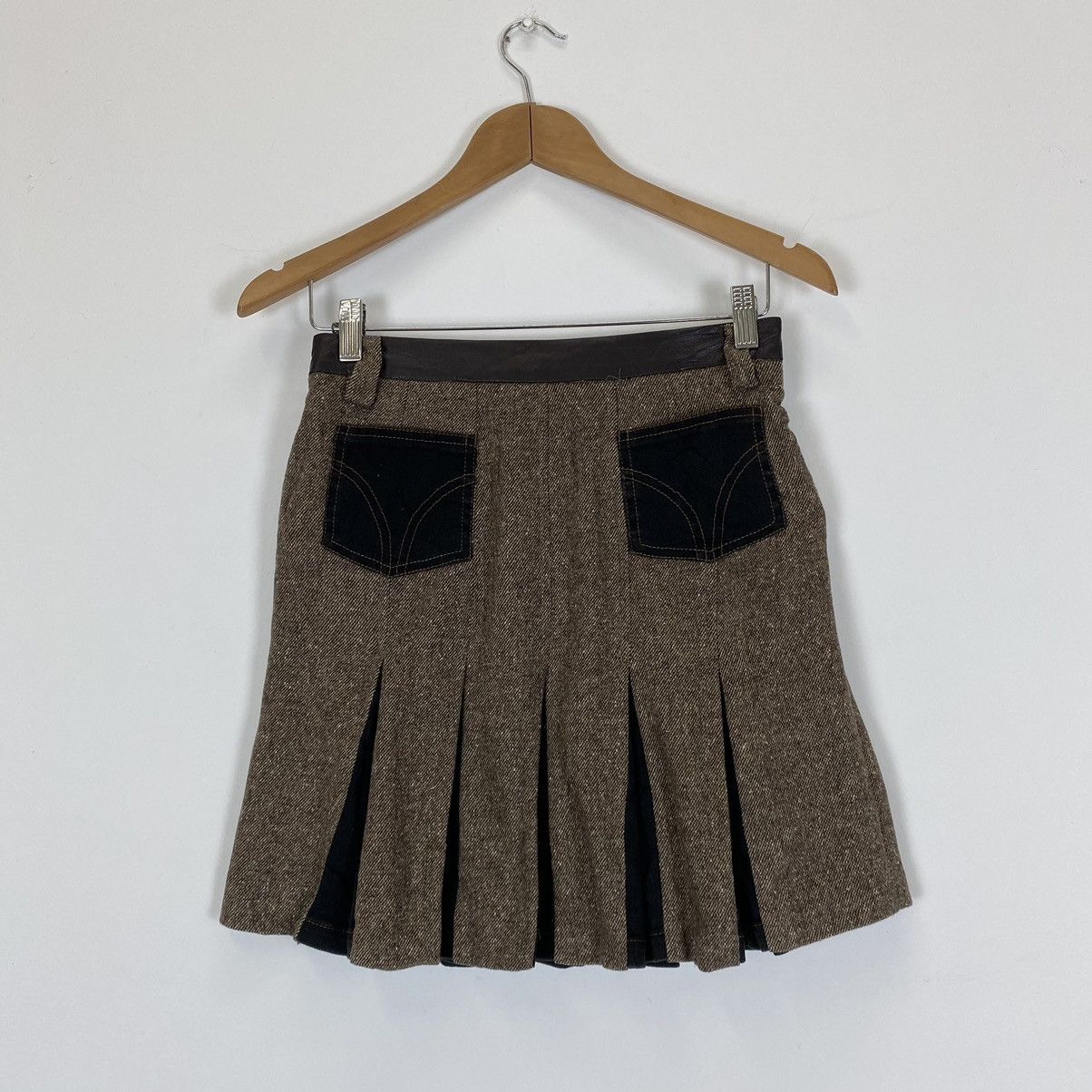 Designer × Dolce & Gabbana ✨Dolce & Gabbana wool skirt Size 26" / US 2 / IT 38 - 2 Thumbnail