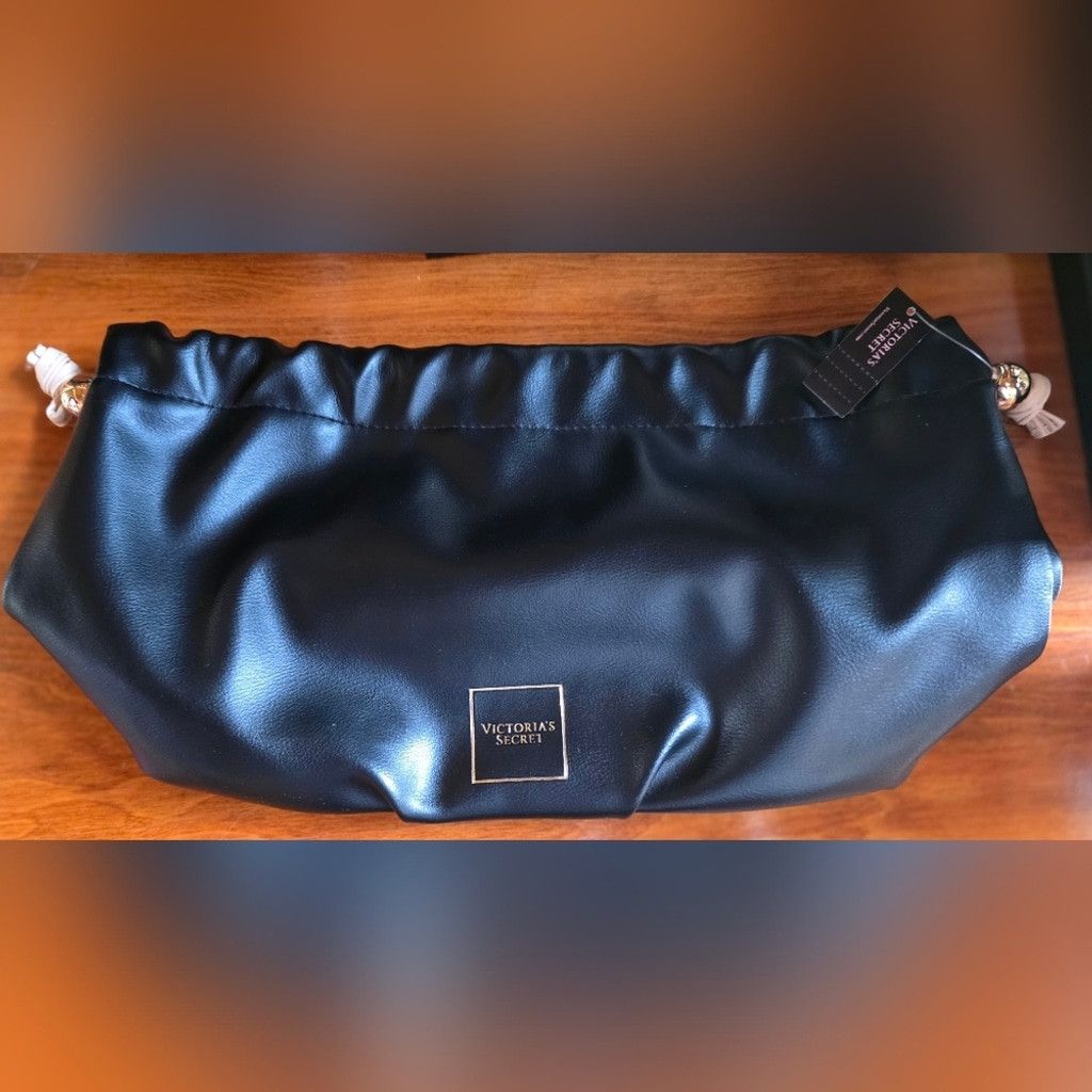 Victoria's Secret NWT Victoria's Secret Black Cosmetic Bag Size ONE SIZE - 1 Thumbnail