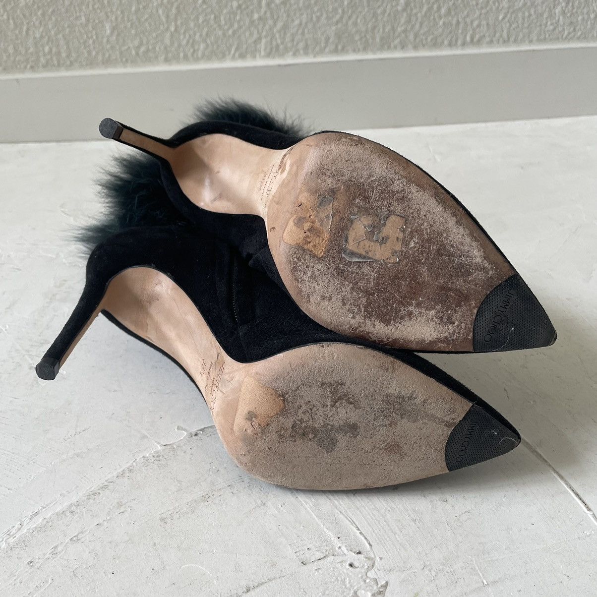 Jimmy Choo Jimmy Choo Black Velvet Boots With Pom Pom Size EU 38.5 US 8 Size US 8 / IT 38 - 6 Thumbnail