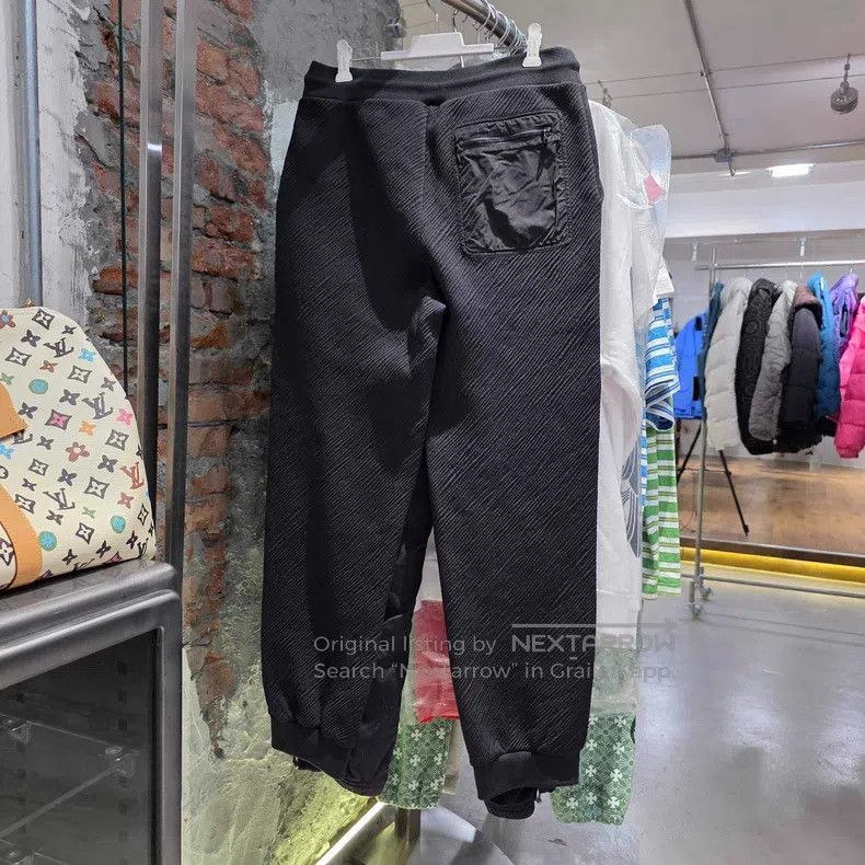 Louis Vuitton Louis Vuitton size s Water Ripple Large LOGO Sports Trouser Size US 28 / EU 44 - 2 Thumbnail