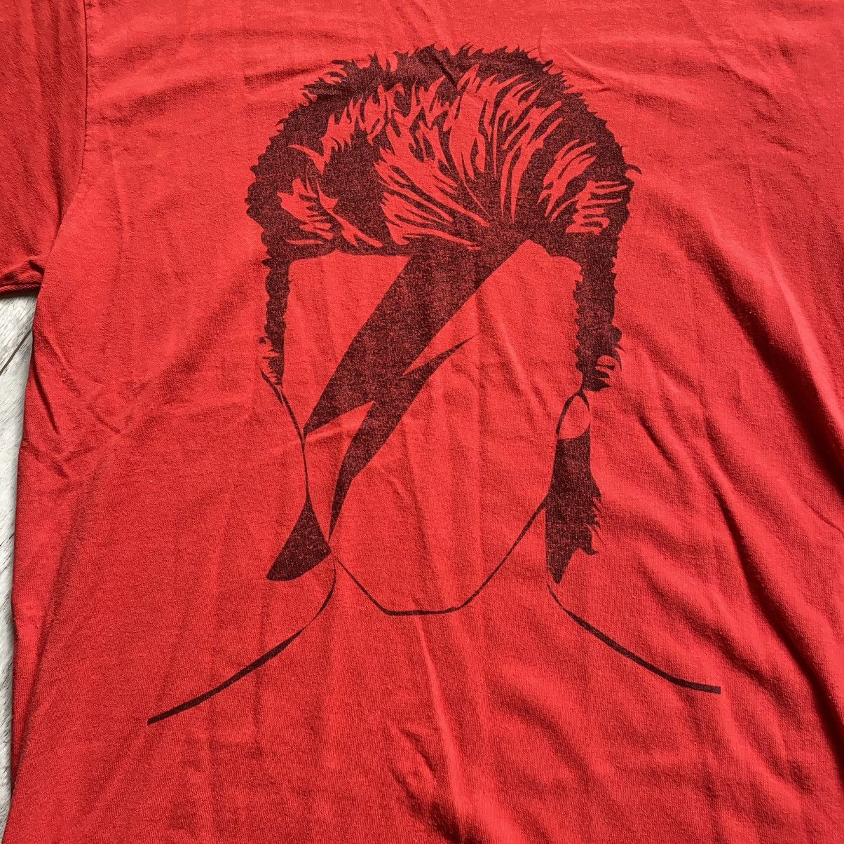 Band Tees DAVID BOWIE AMAZING RED T SHIRT Size US M / EU 48-50 / 2 - 2 Thumbnail