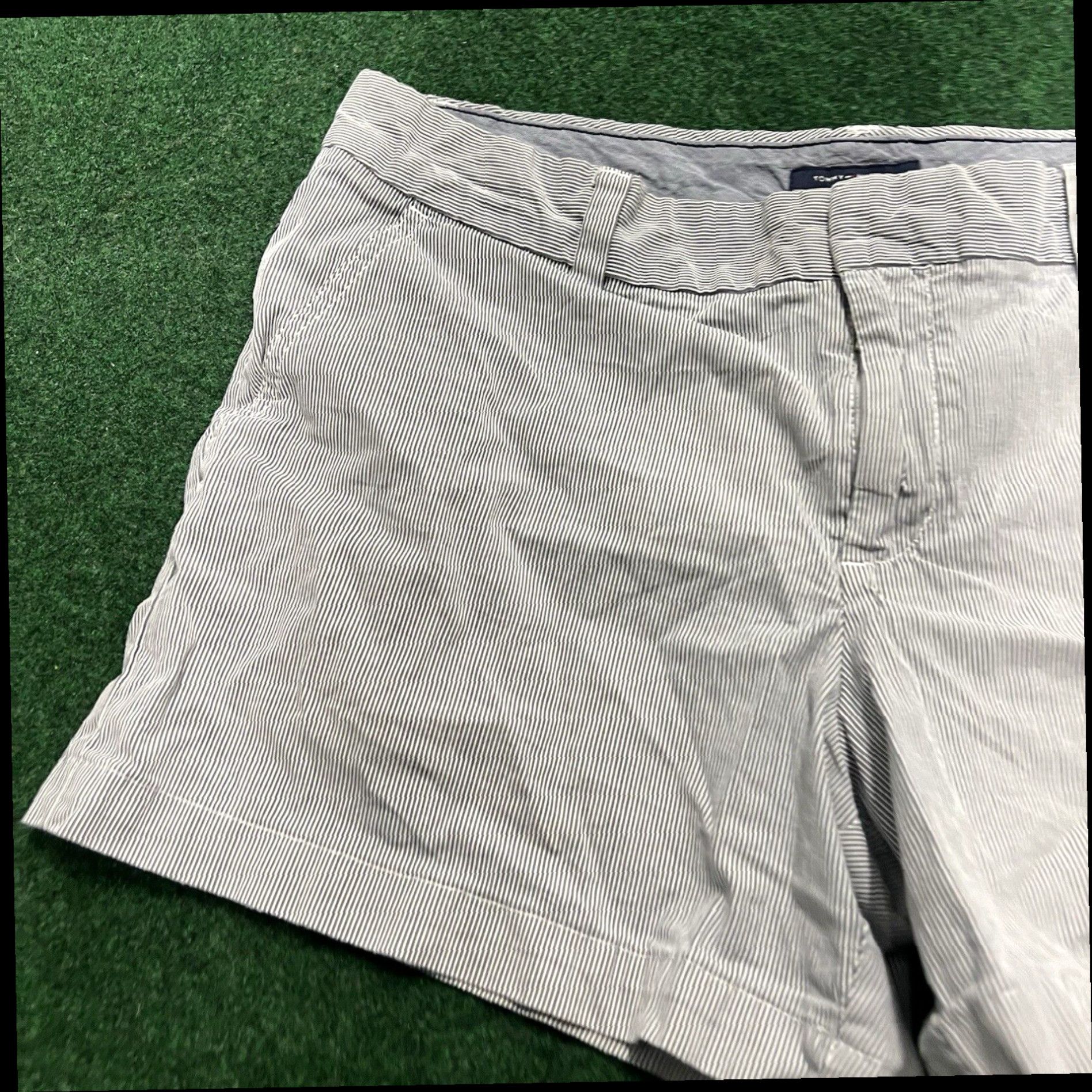 Tommy Hilfiger Tommy Hilfiger Womens Bermuda Shorts Blue White Stripes Sz 12 Cotton Blend Size 34" / US 12 / IT 48 - 2 Thumbnail