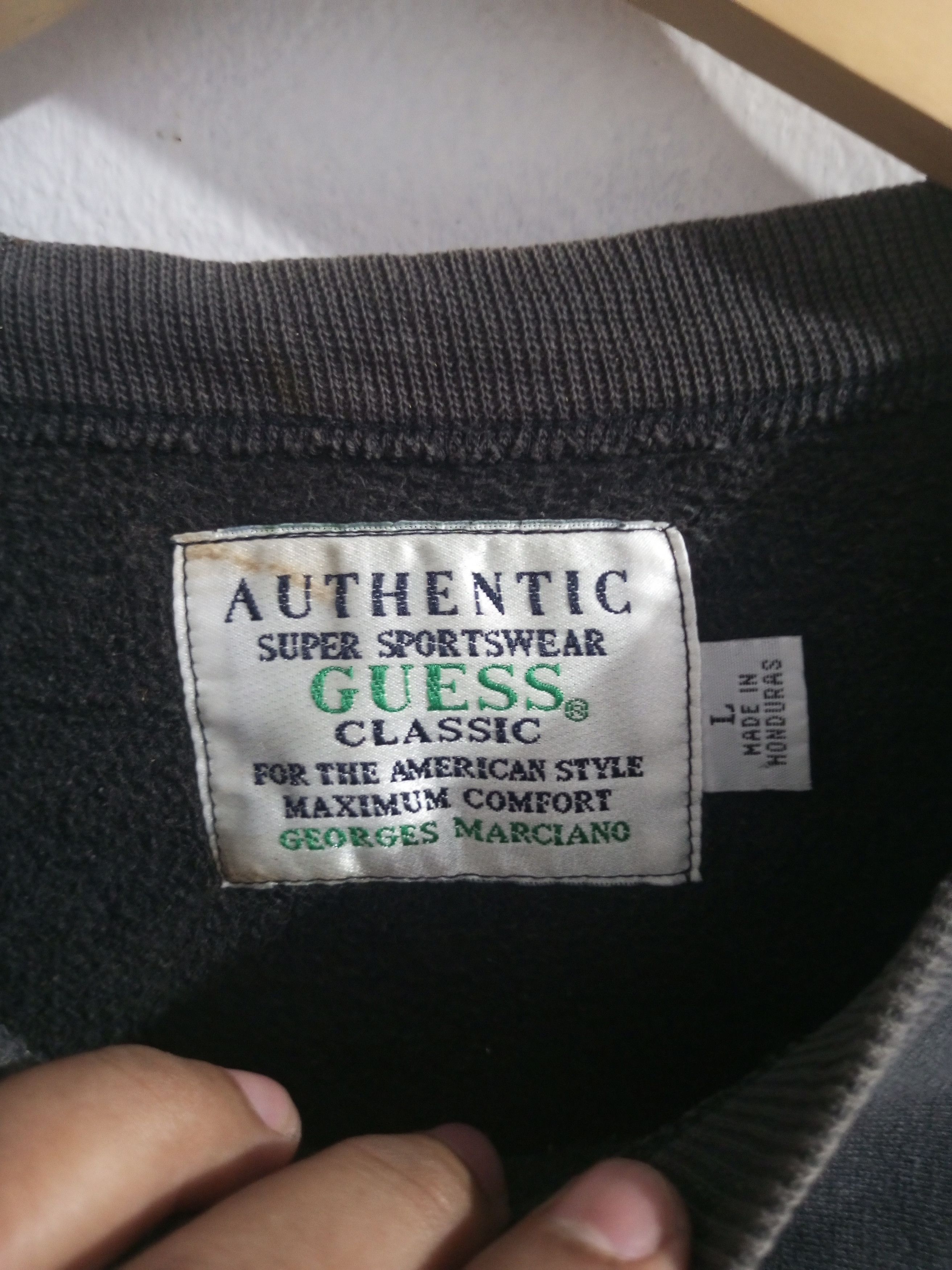 Other Vintage worn guess sun fadded distressed sweatshirt Size US L / EU 52-54 / 3 - 10 Thumbnail