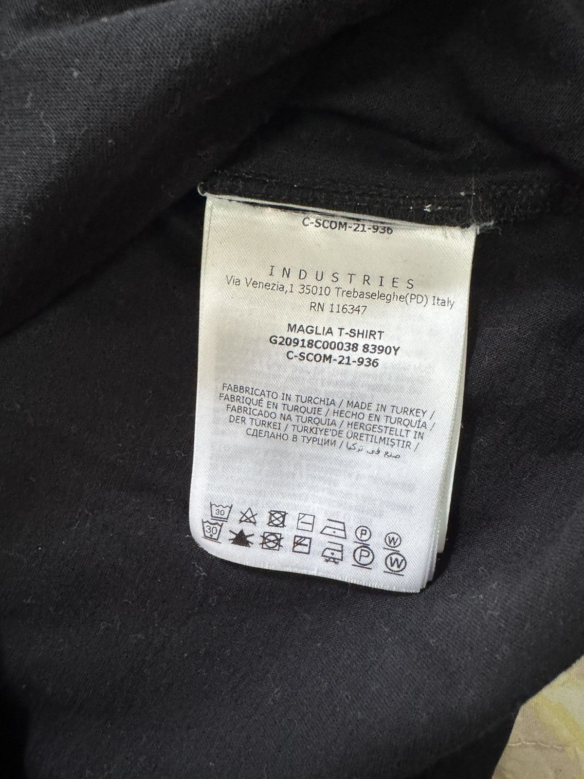 Moncler MONCLER LOGO PATCH CREWNECK T shirt Size US S / EU 44-46 / 1 - 5 Thumbnail
