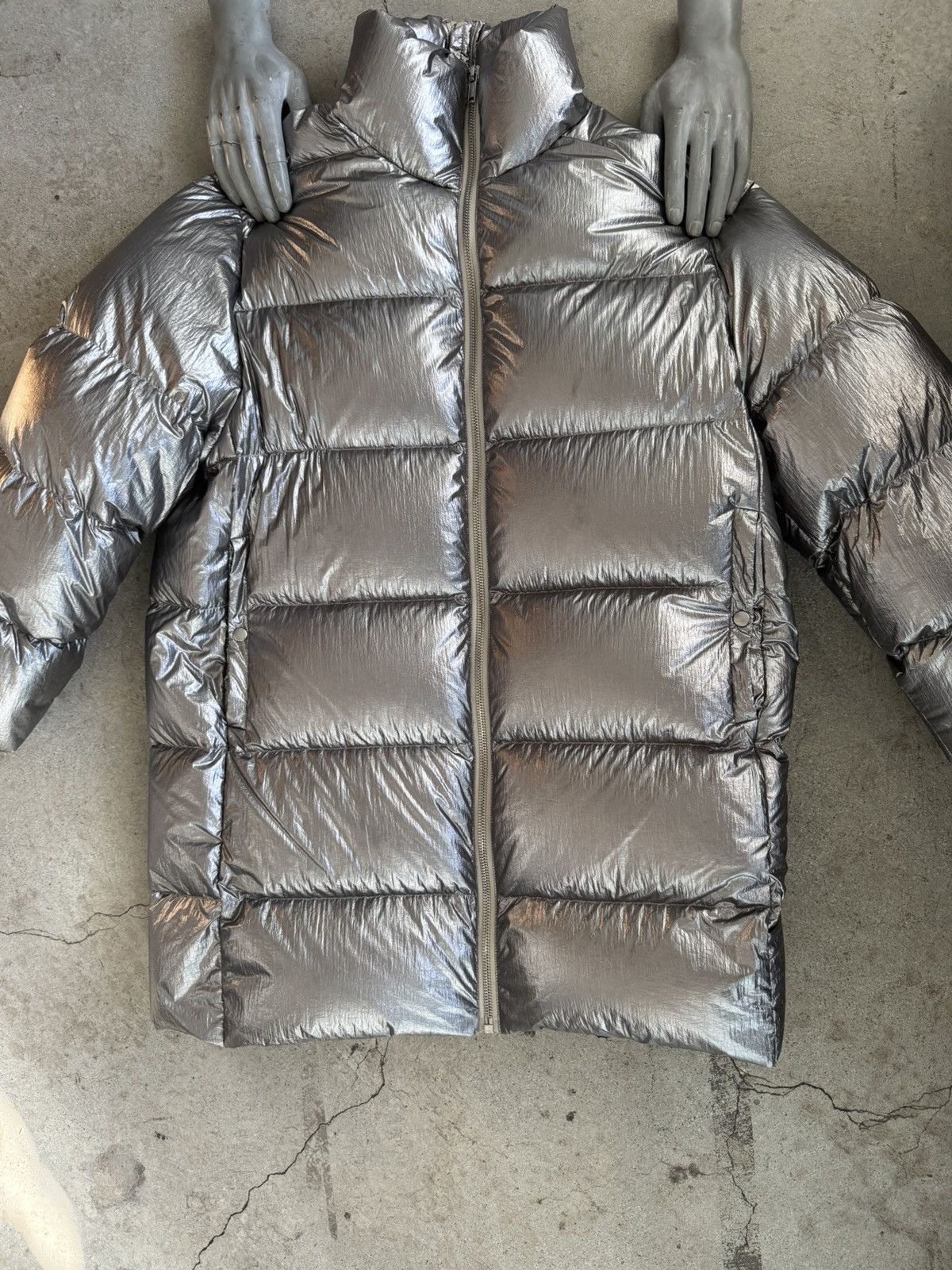 Rick Owens RICK OWENS MONCLER RARE METALLIC BACKZIP PUFFER COAT PARKA Size US S / EU 44-46 / 1 - 1 Thumbnail