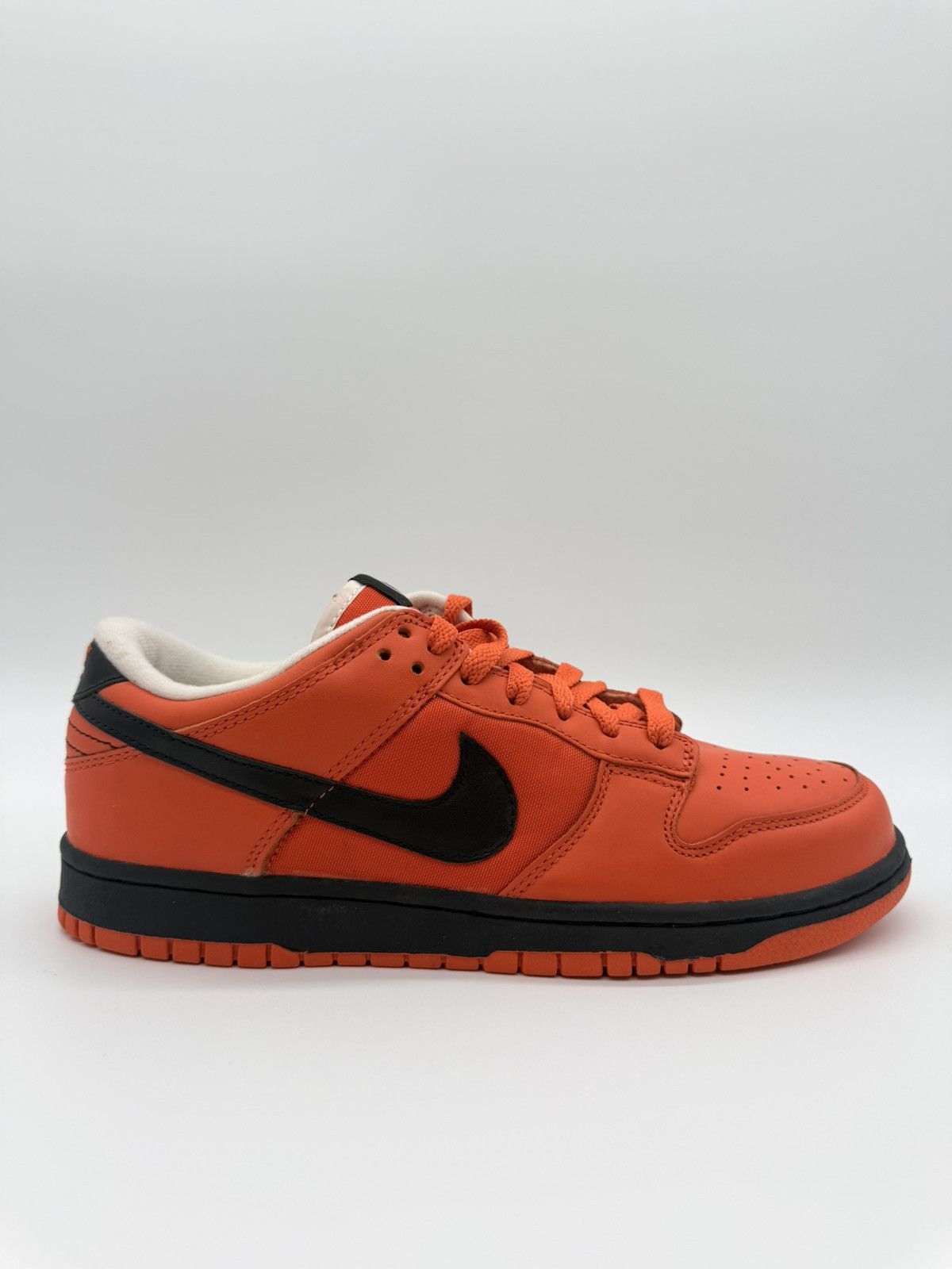 Nike Nike SB Dunk Low Holland Size US 9 / EU 42 - 1 Thumbnail