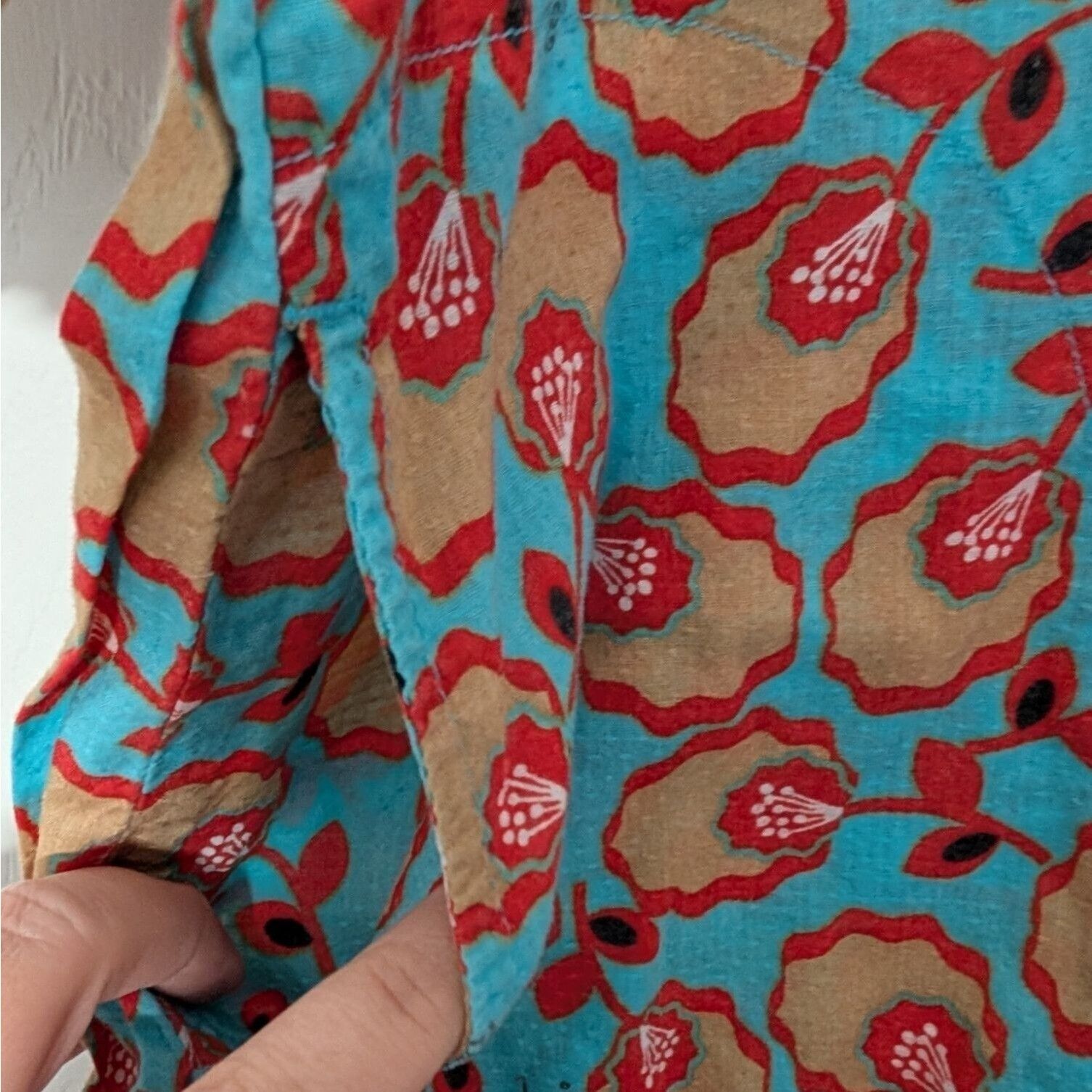 Designer Koi Floral Scrub Top Womens Size Small Blue Cotton Size S / US 4 / IT 40 - 4 Thumbnail