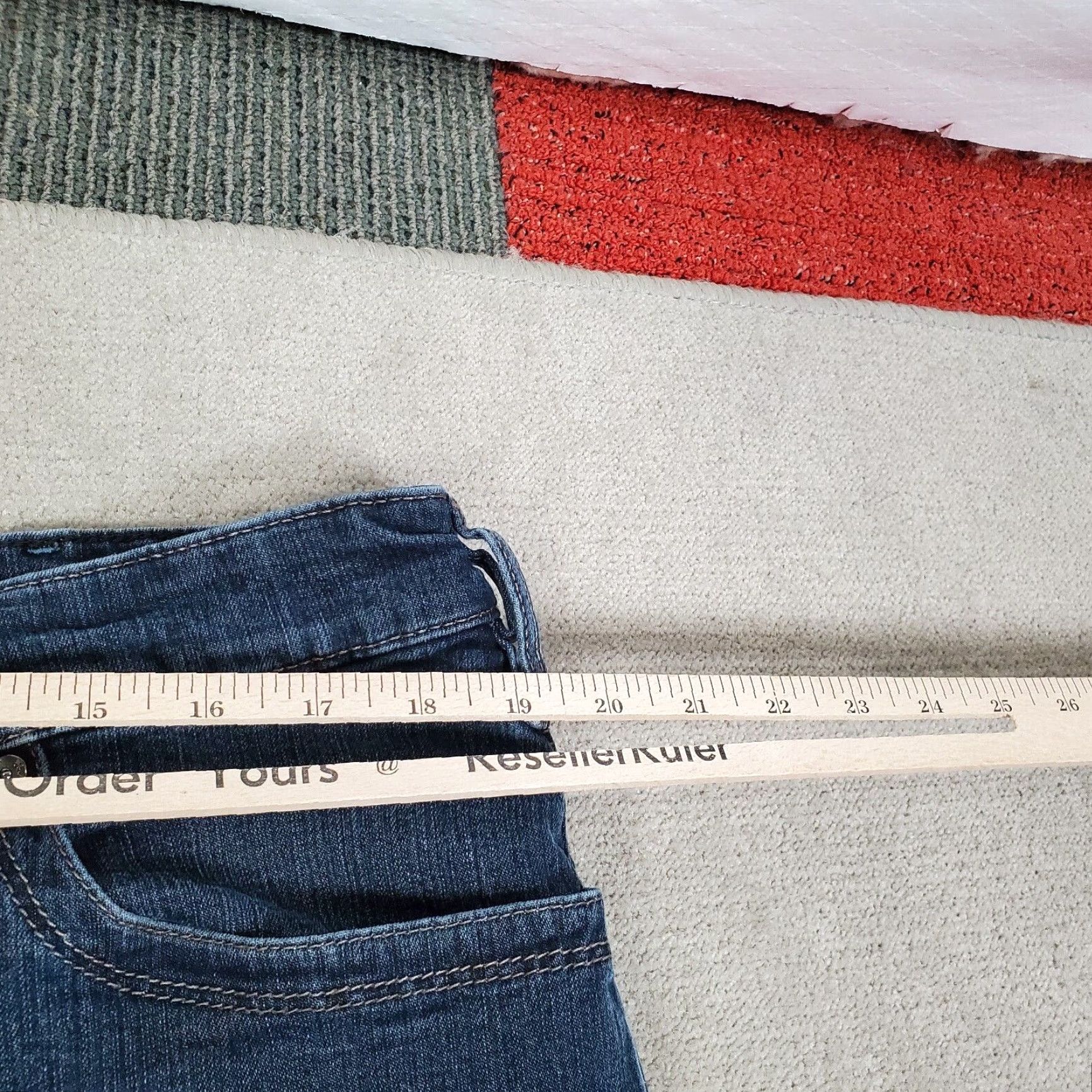 Vintage 34 Heritage Jeans Mens 37x31 Blue Charisma Comfort Rise Classic Relaxed Stretch Denim Size US 37 - 3 Thumbnail