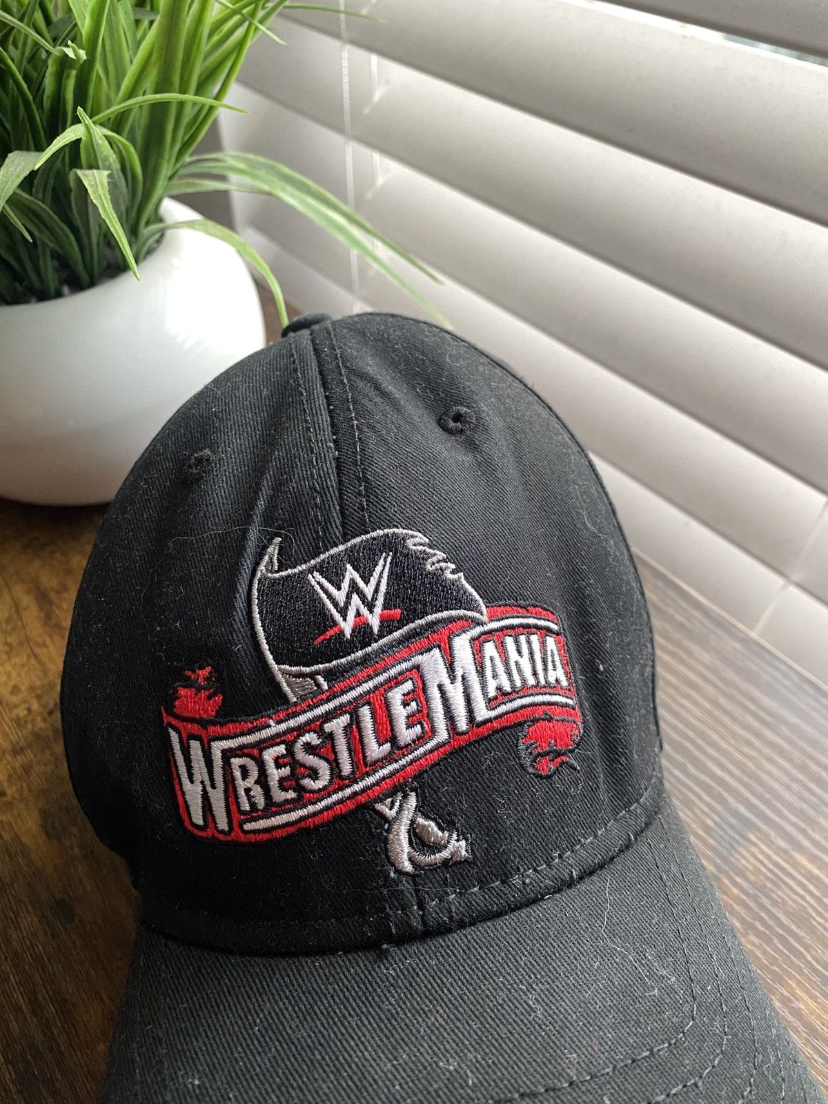 WWE Wrestlemania WWE Hat Size ONE SIZE - 2 Thumbnail