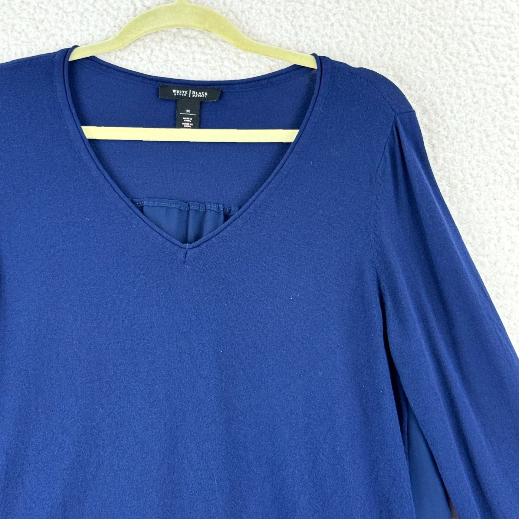 White House Black Market White House Black Market Shirt Women Medium Navy Blue V-Neck Stretch Long Sleeve Size M / US 6-8 / IT 42-44 - 2 Thumbnail