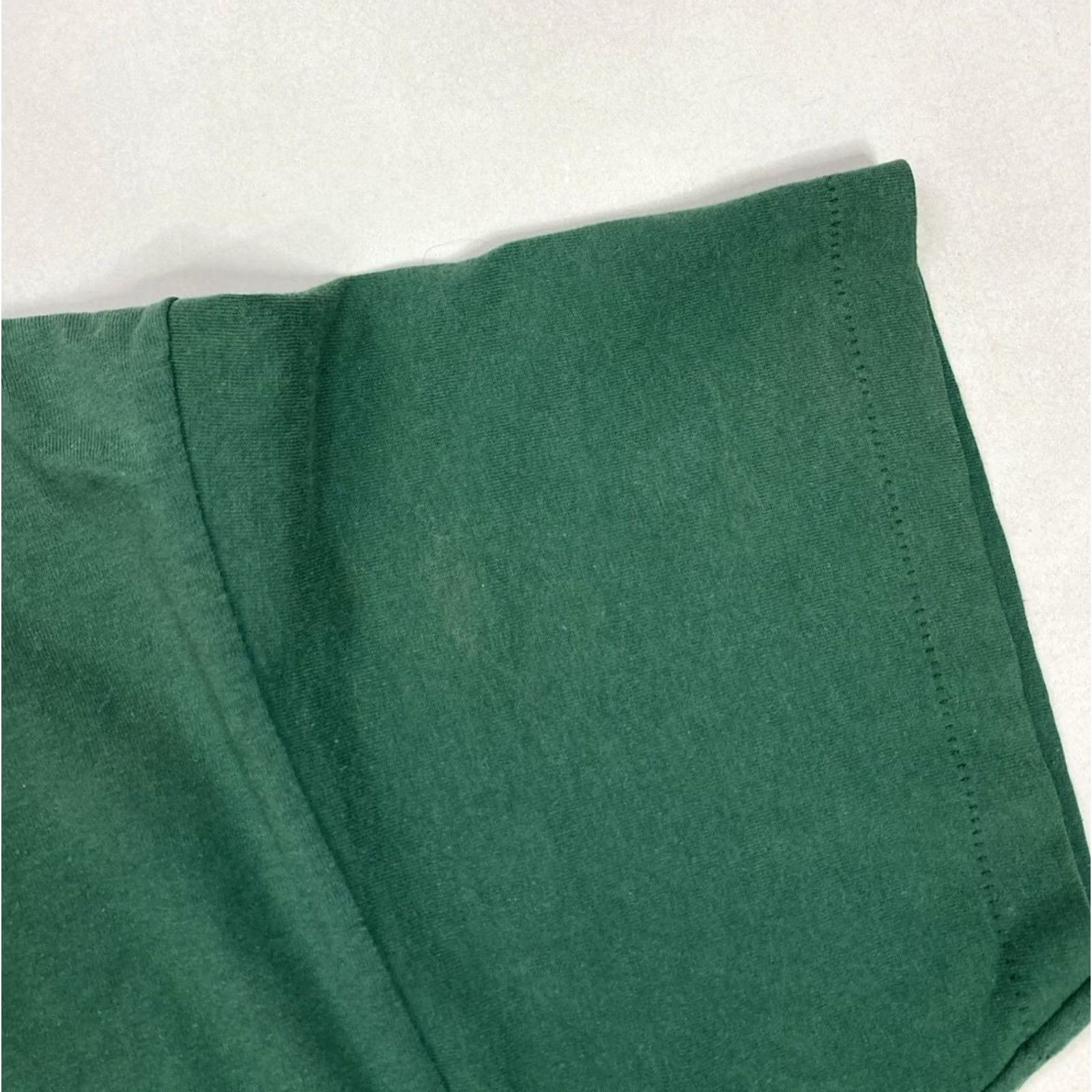 Hanes VINTAGE NVUS Graphic T-shirt Men XL Green USA 90s Single Stitch Size US XL / EU 56 / 4 - 4 Thumbnail