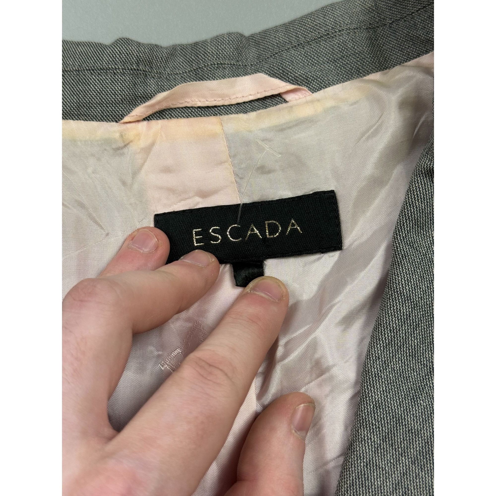 Escada Escada Vintage Gray Wool Peak Lapel Fringe Blazer (Y1223) Size M / US 6-8 / IT 42-44 - 7 Thumbnail